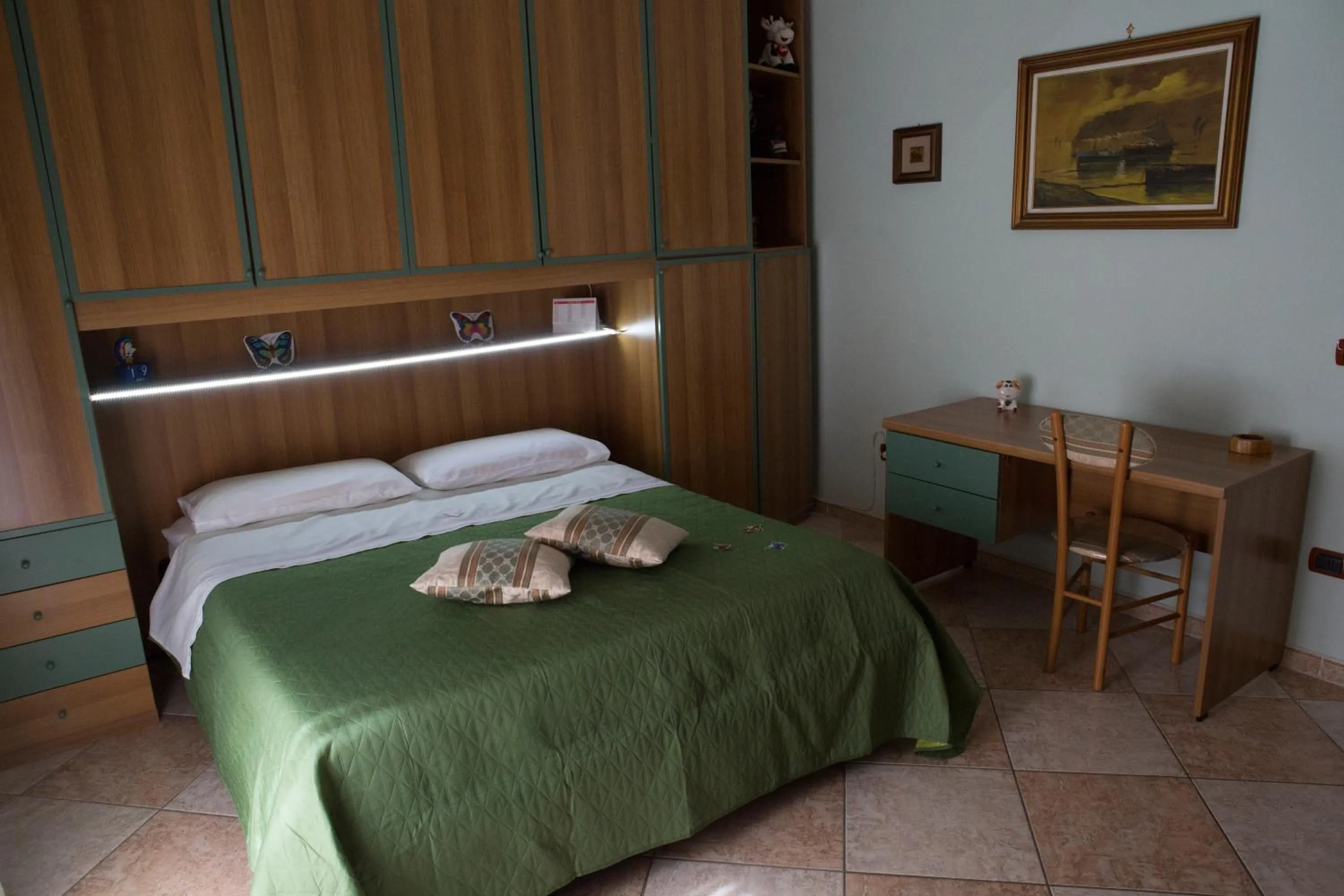 Bedroom in BUTTERFLY