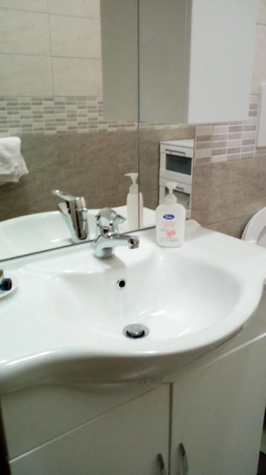 Bathroom in BUTTERFLY