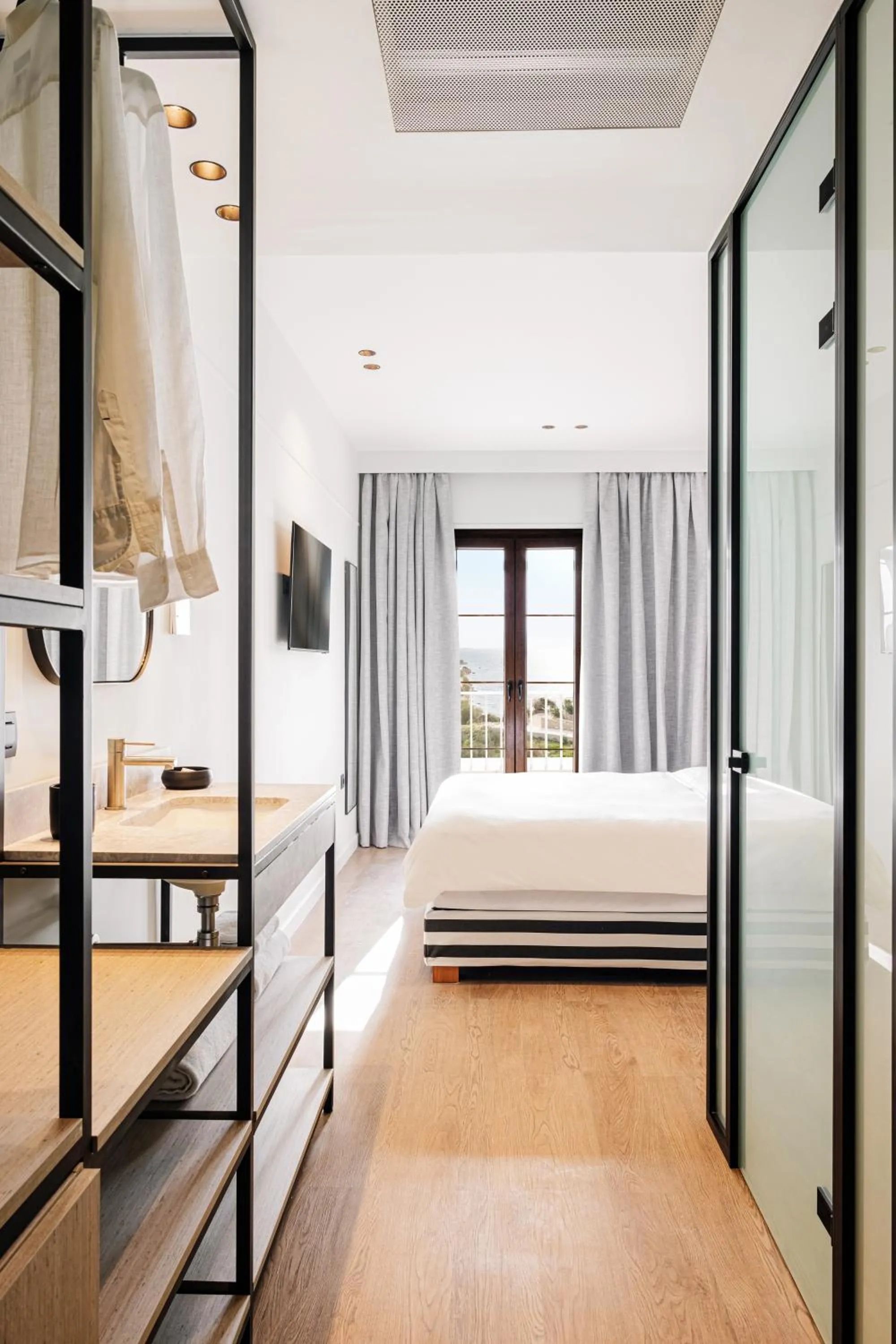 Bedroom, Bed in Doryssa Lithos Hotel