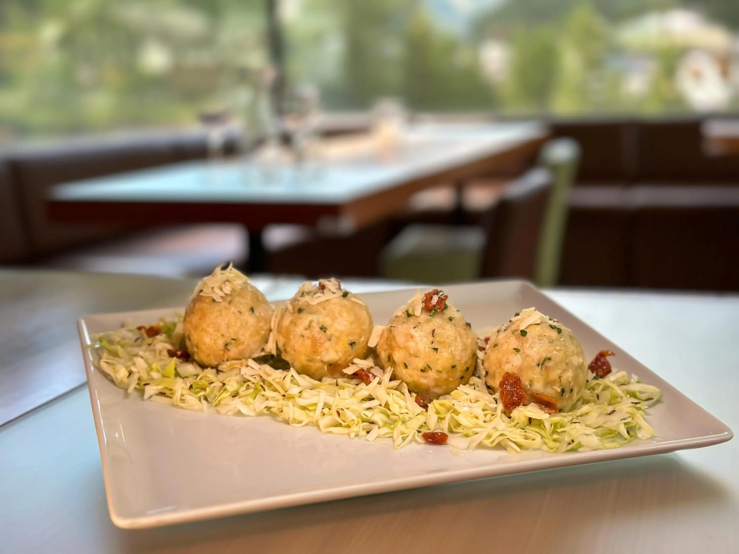 Restaurant/places to eat in Bed & Breakfast Hotel Nives