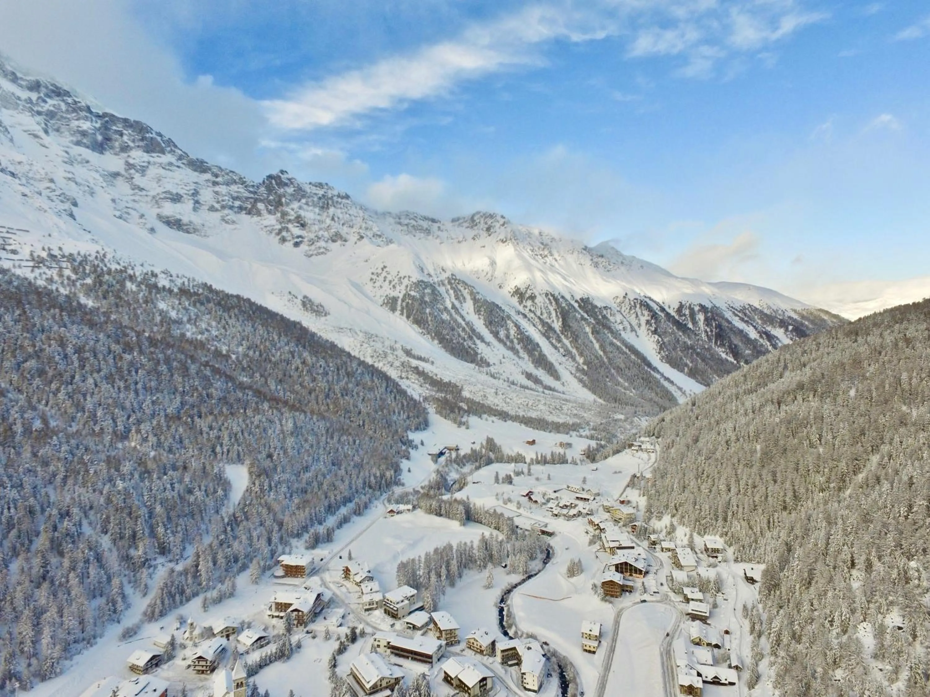 Ski School in Bed & Breakfast Hotel Nives