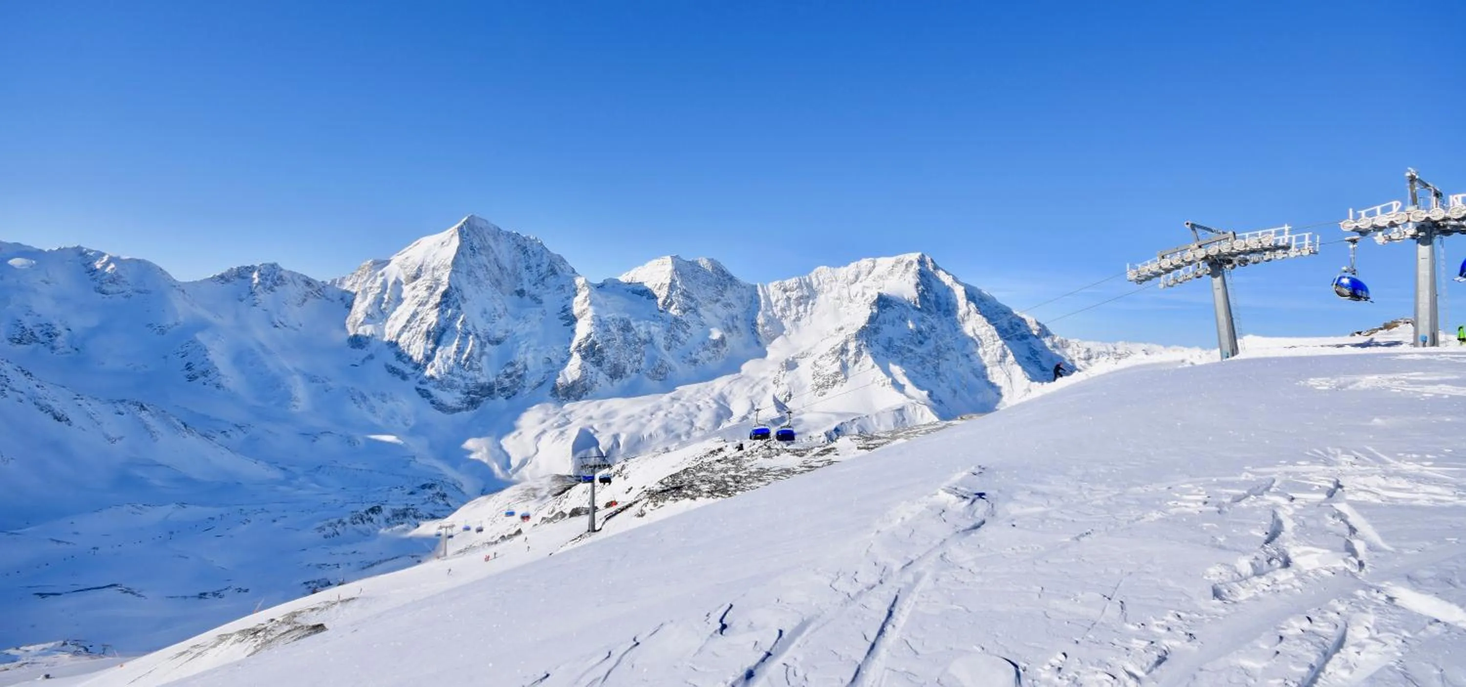 Ski School in Bed & Breakfast Hotel Nives