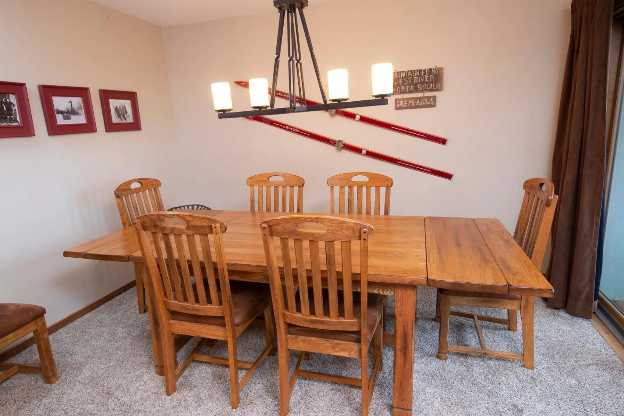 Dining area in Okemo Mountain Lodging