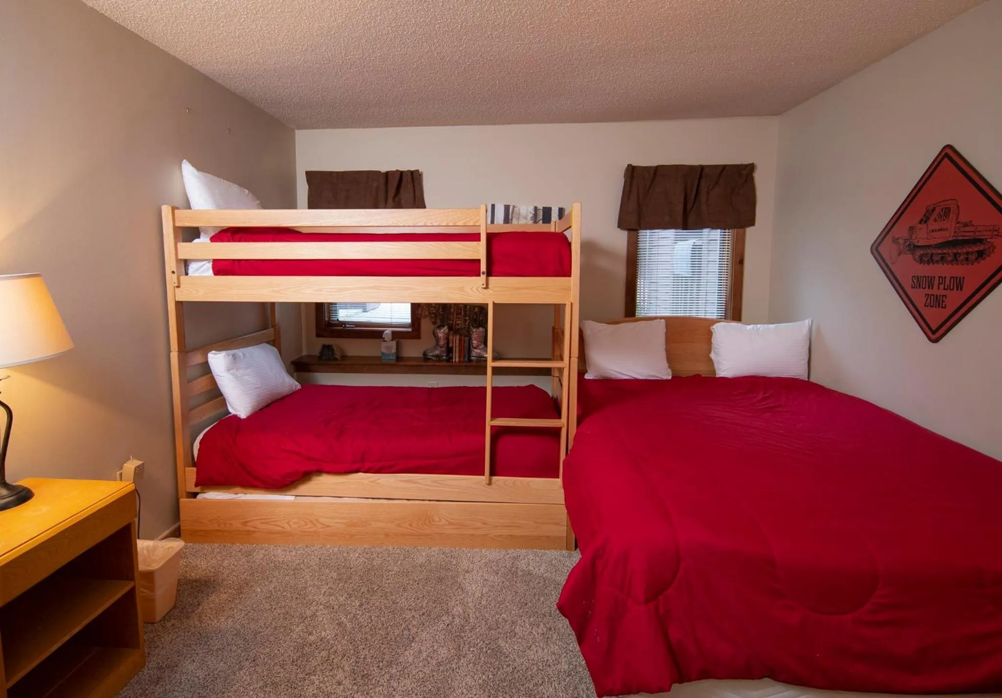 Photo of the whole room, Bed in Okemo Mountain Lodging