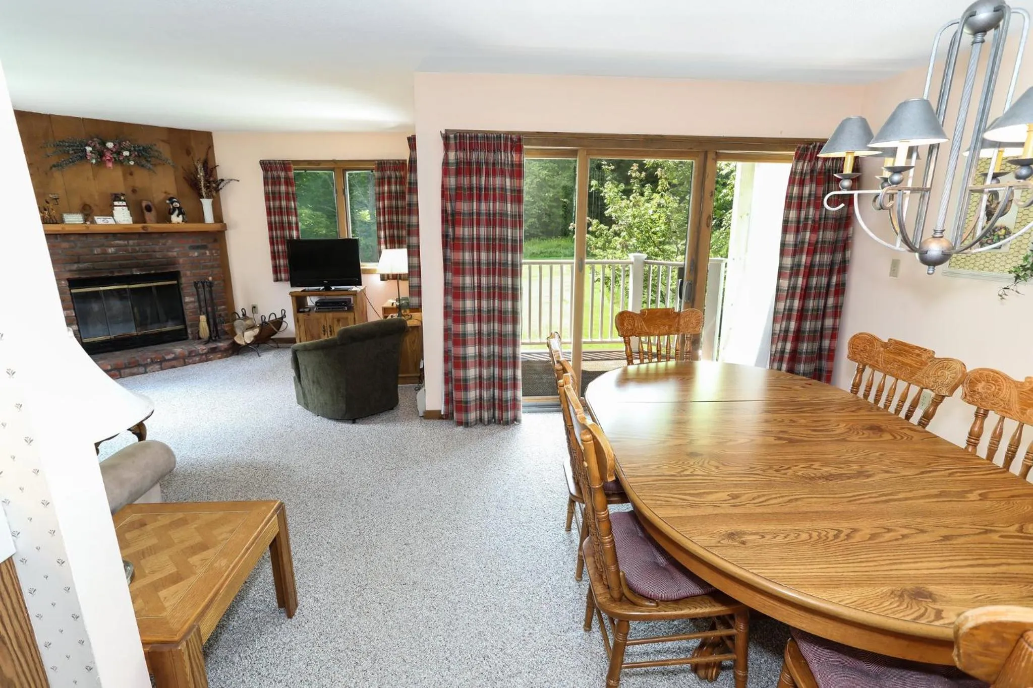 Living room in Okemo Mountain Lodging