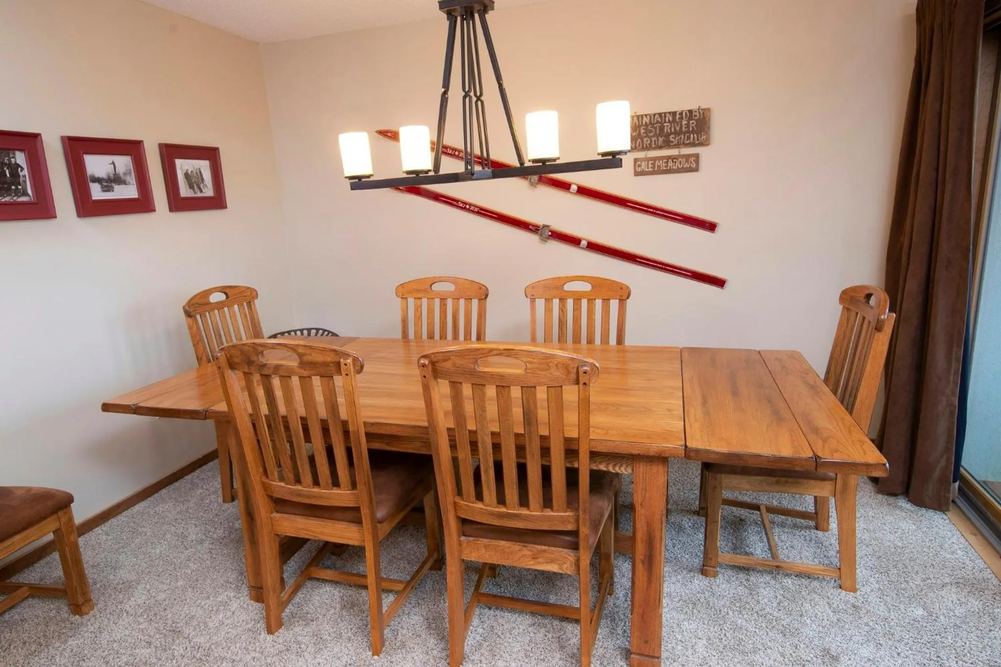 Dining area in Okemo Mountain Lodging by Vail Resorts