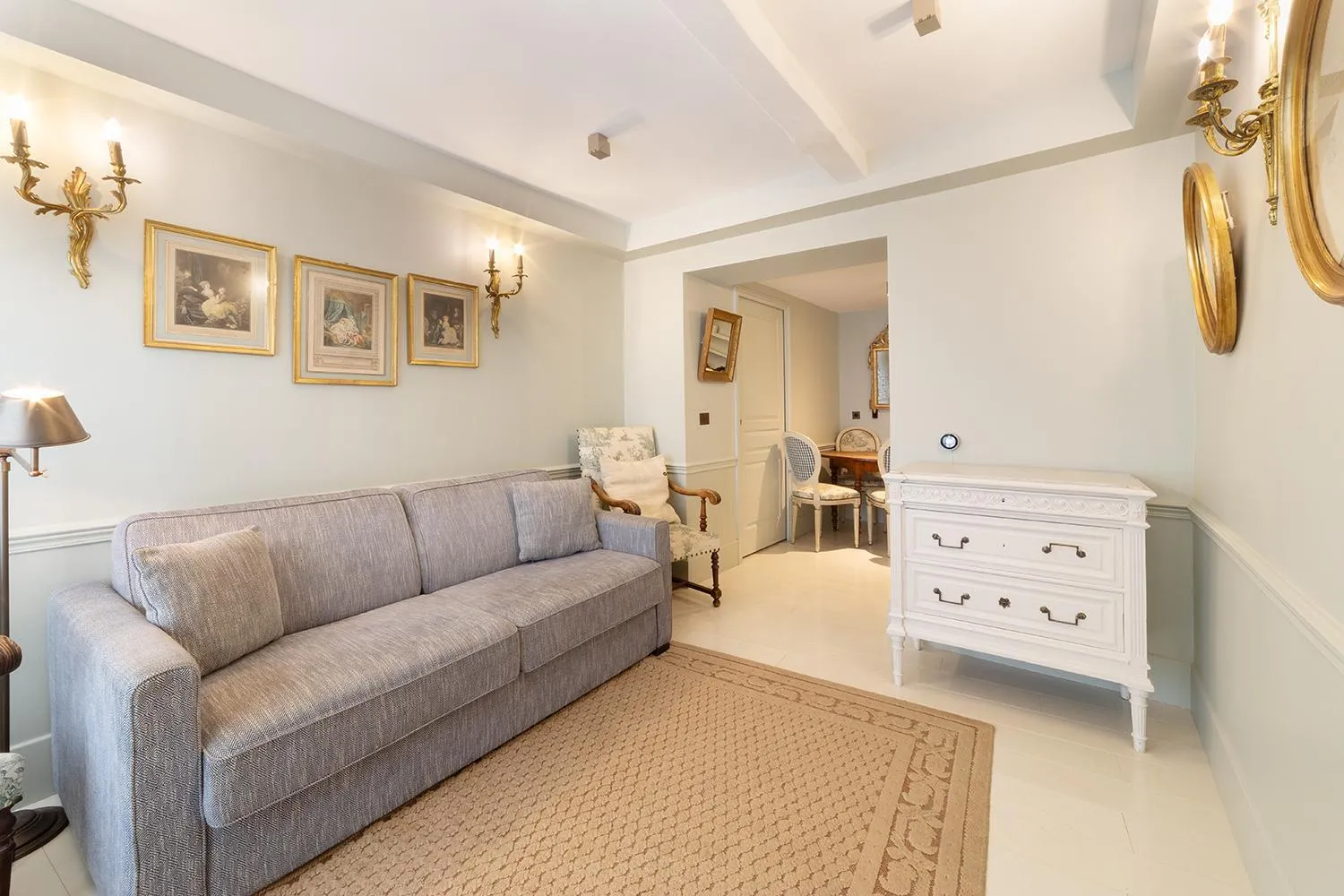 Living room in Pick A Flat's Apartments in Saint Germain - Paul-Louis Courier