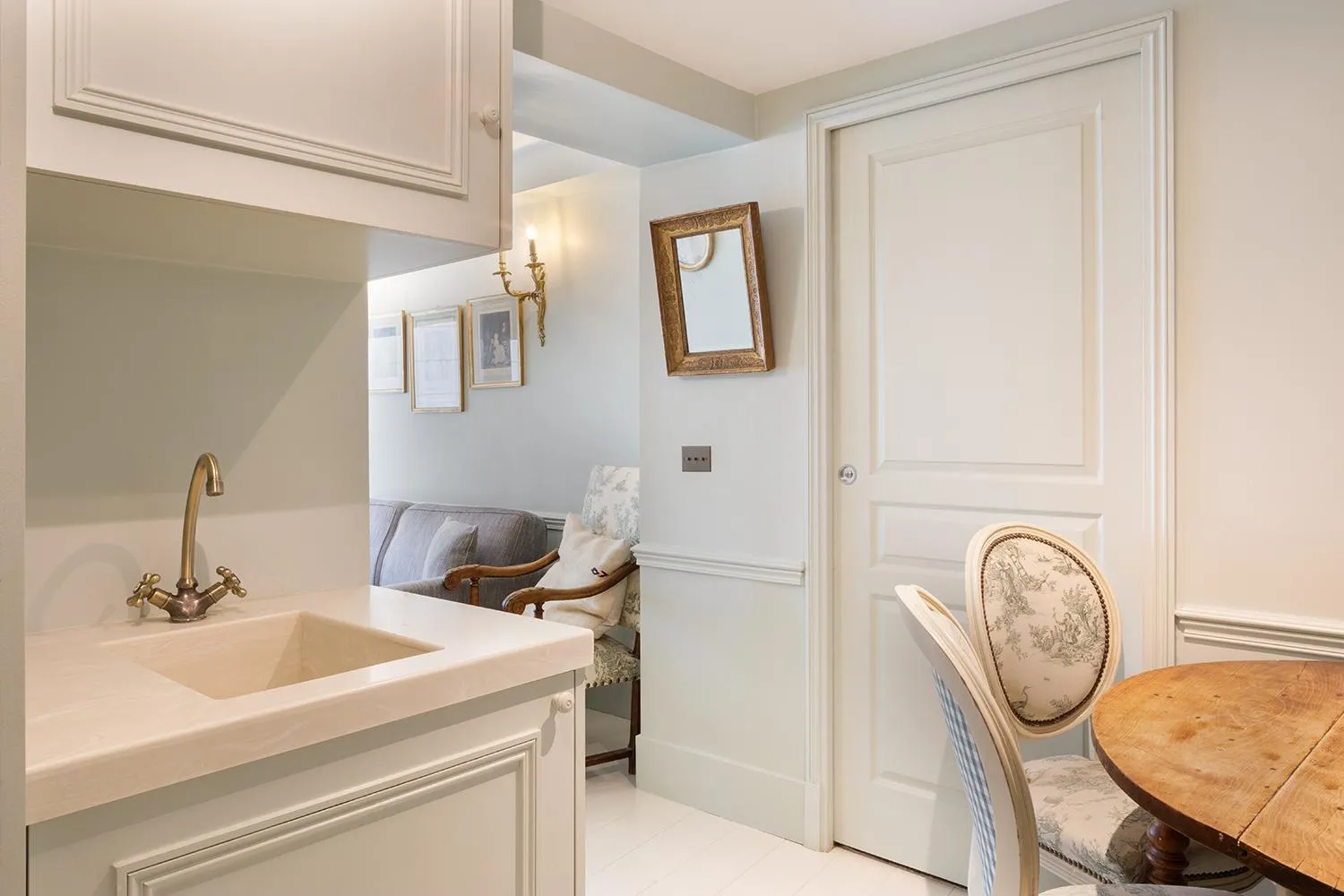 Bathroom in Pick A Flat's Apartments in Saint Germain - Paul-Louis Courier