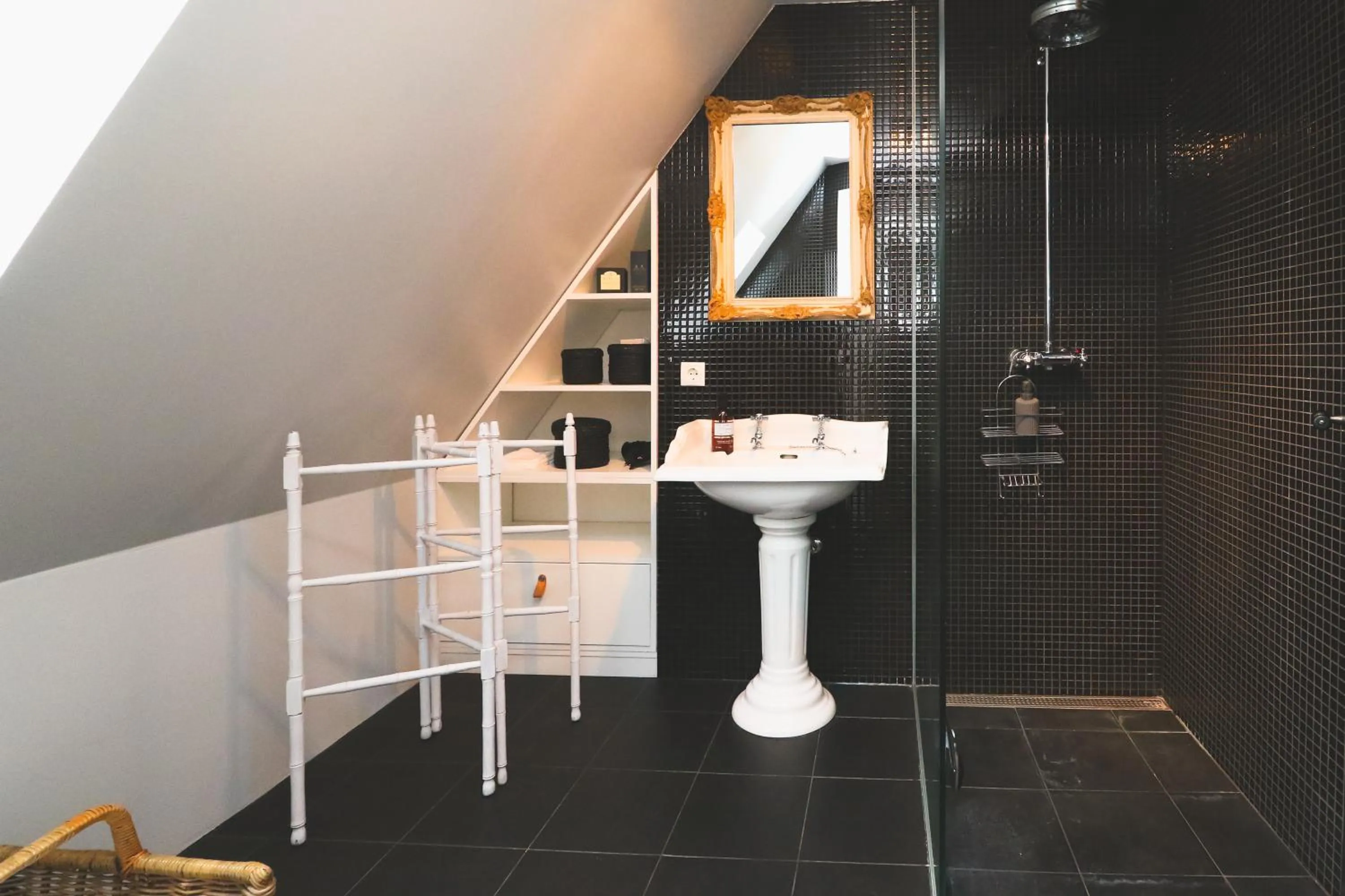 Bathroom in Hoepfner and Tulinius Historical Houses