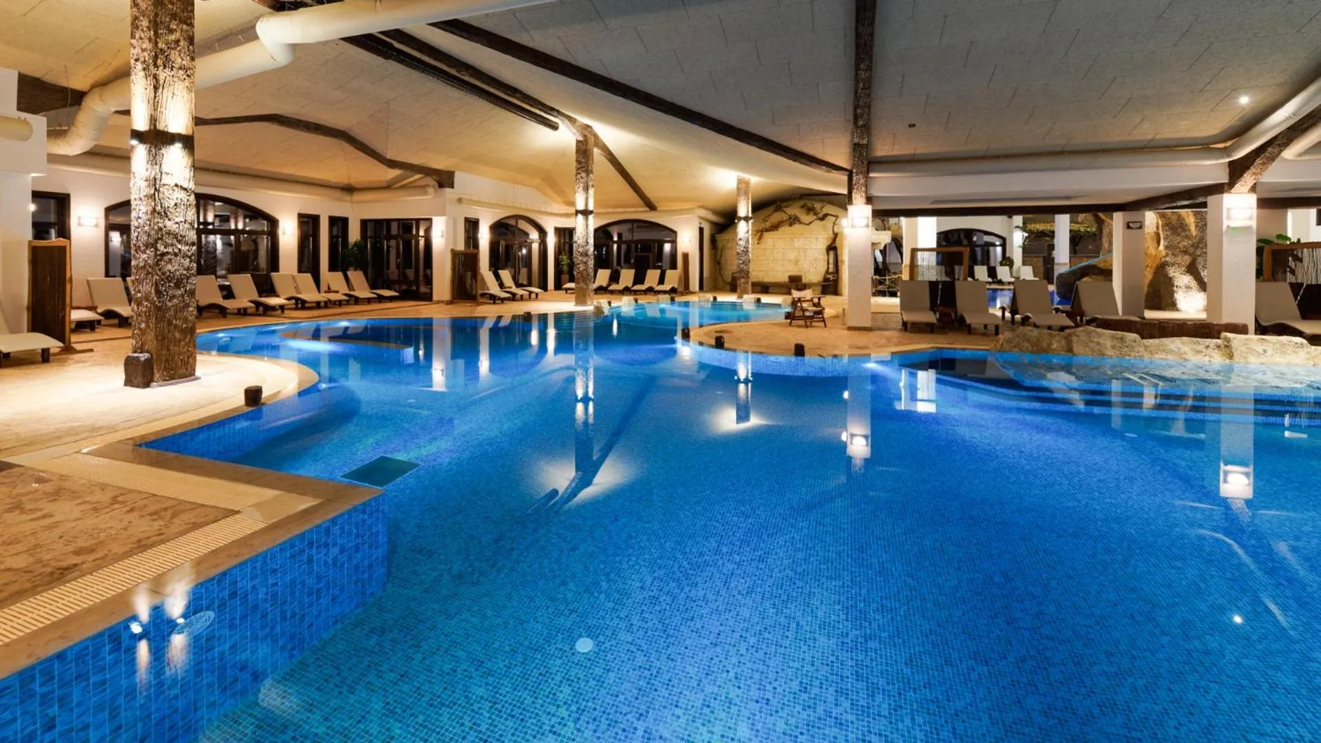 Swimming pool in Wine & Spa Complex Starosel