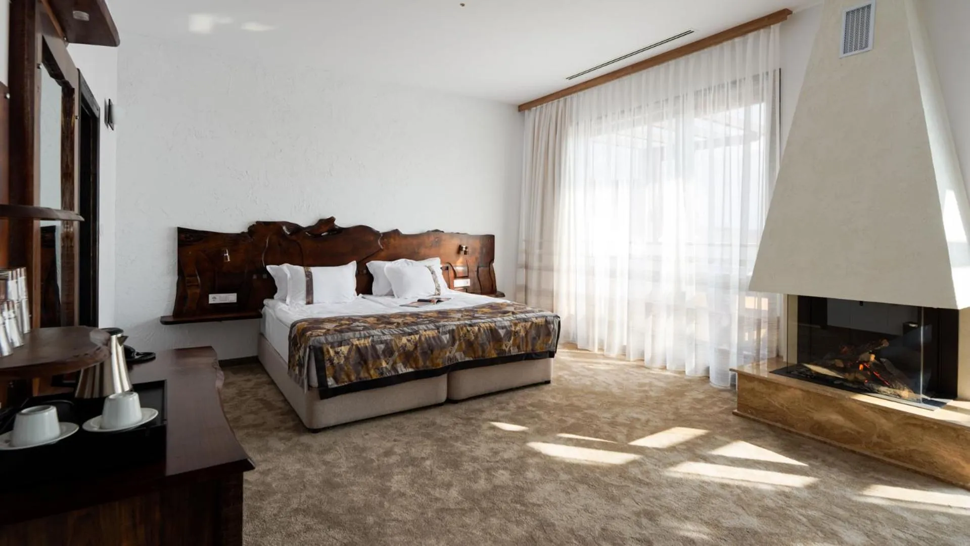 Photo of the whole room, Bed in Wine & Spa Complex Starosel