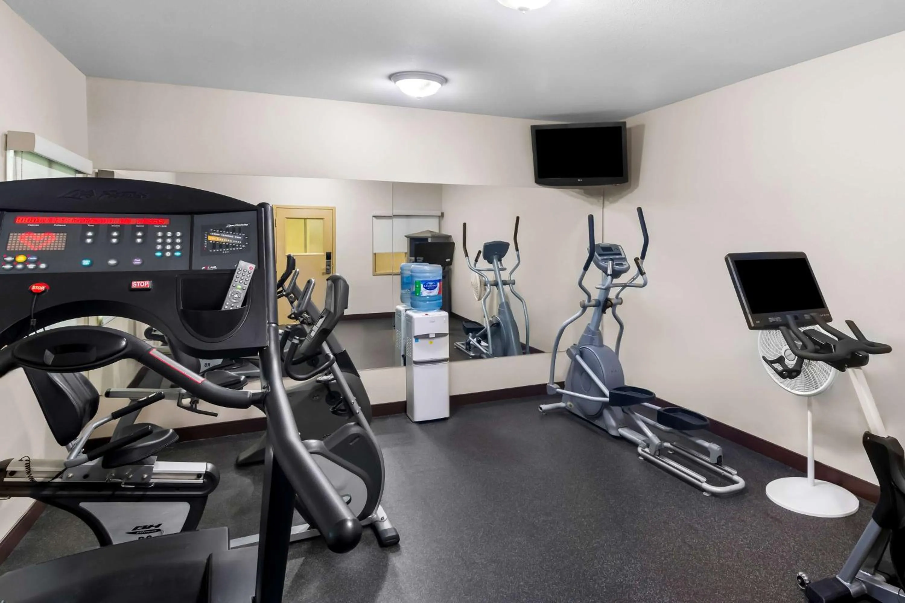 Fitness centre/facilities in Best Western Plus Osoyoos Hotel & Suites
