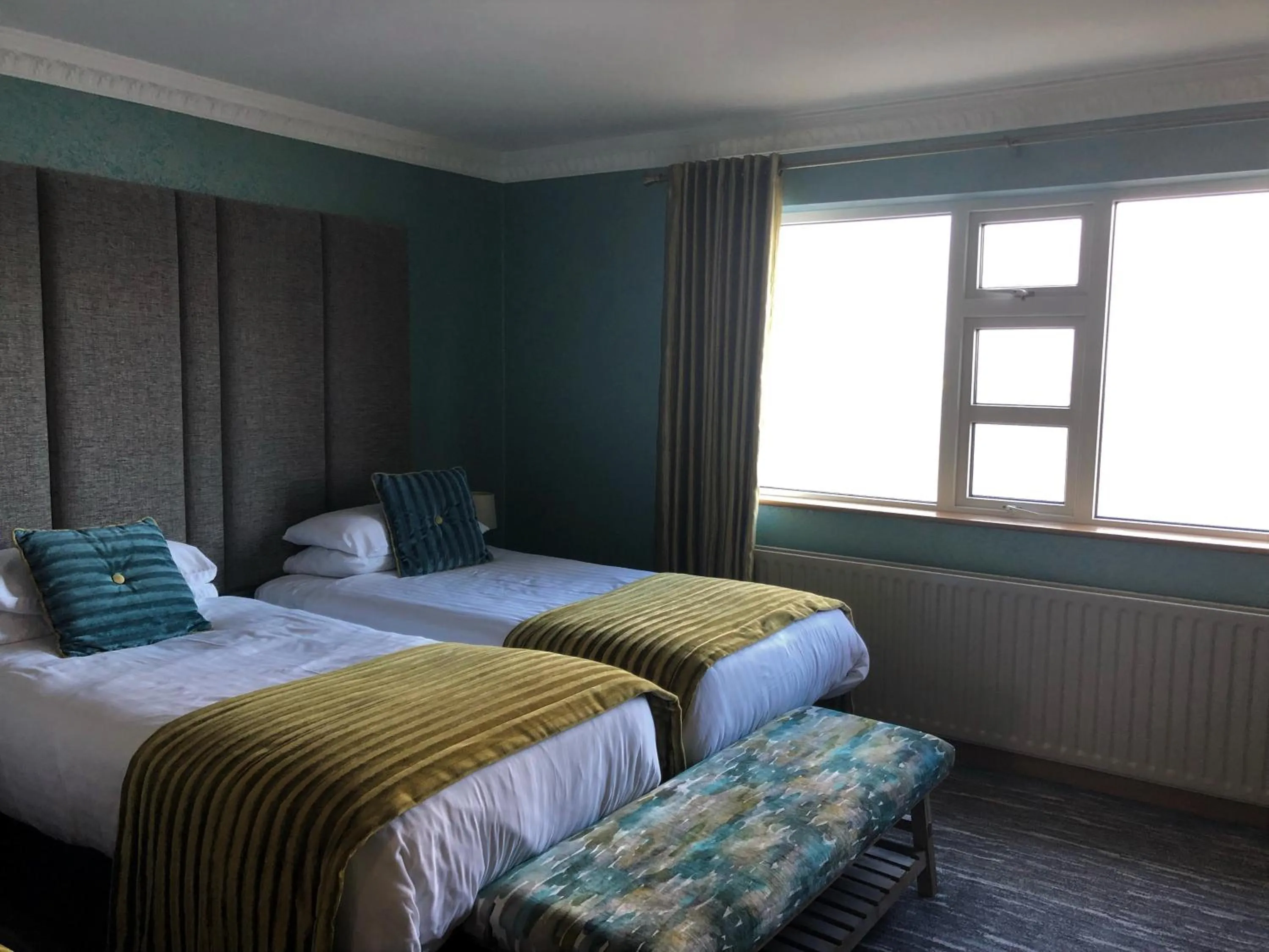 Bedroom, Bed in Royal Court Hotel