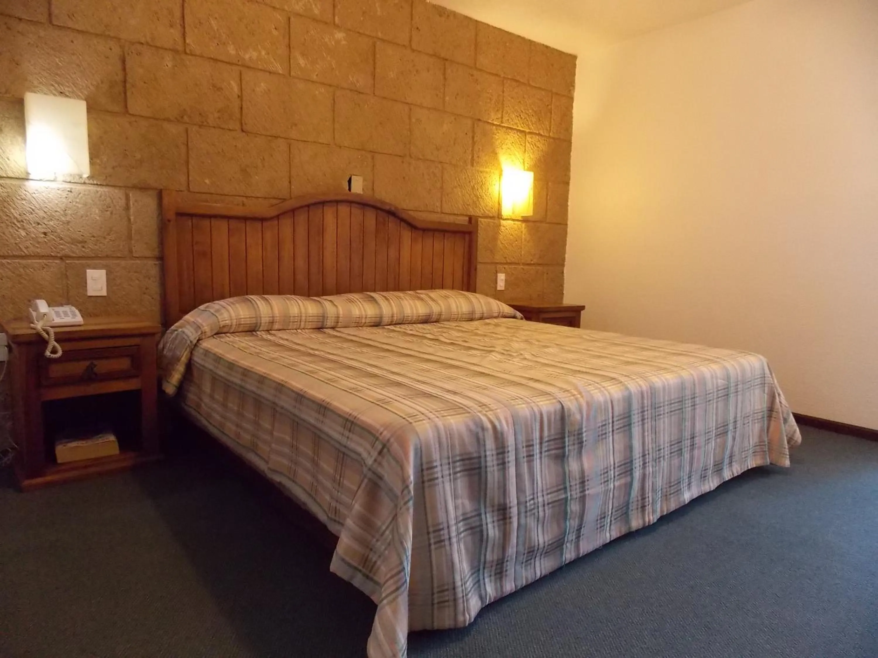 Bedroom, Bed in Hotel La Mansión