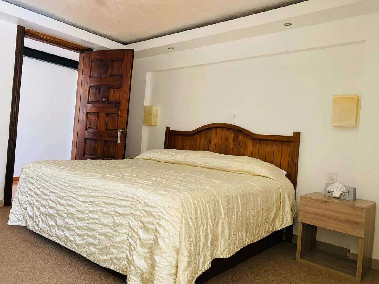 Photo of the whole room, Bed in Hotel La Mansión