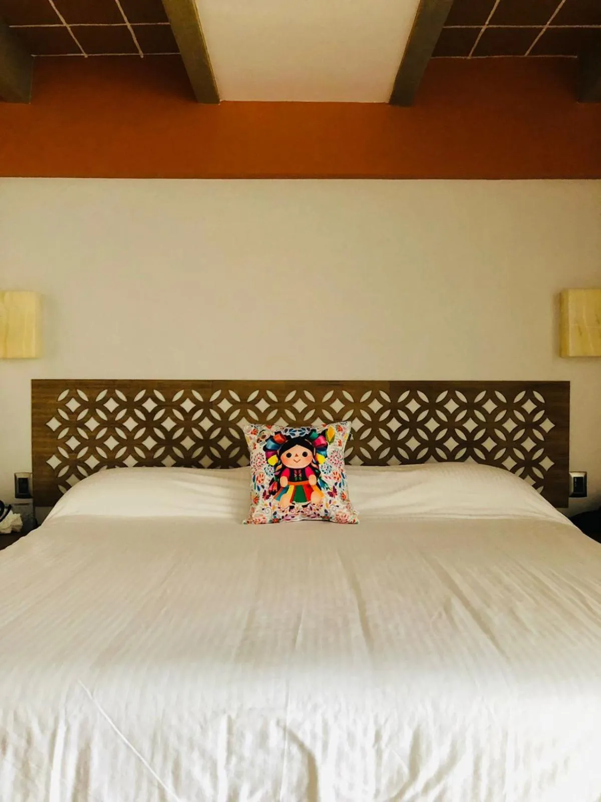 Bed in Hotel La Mansión