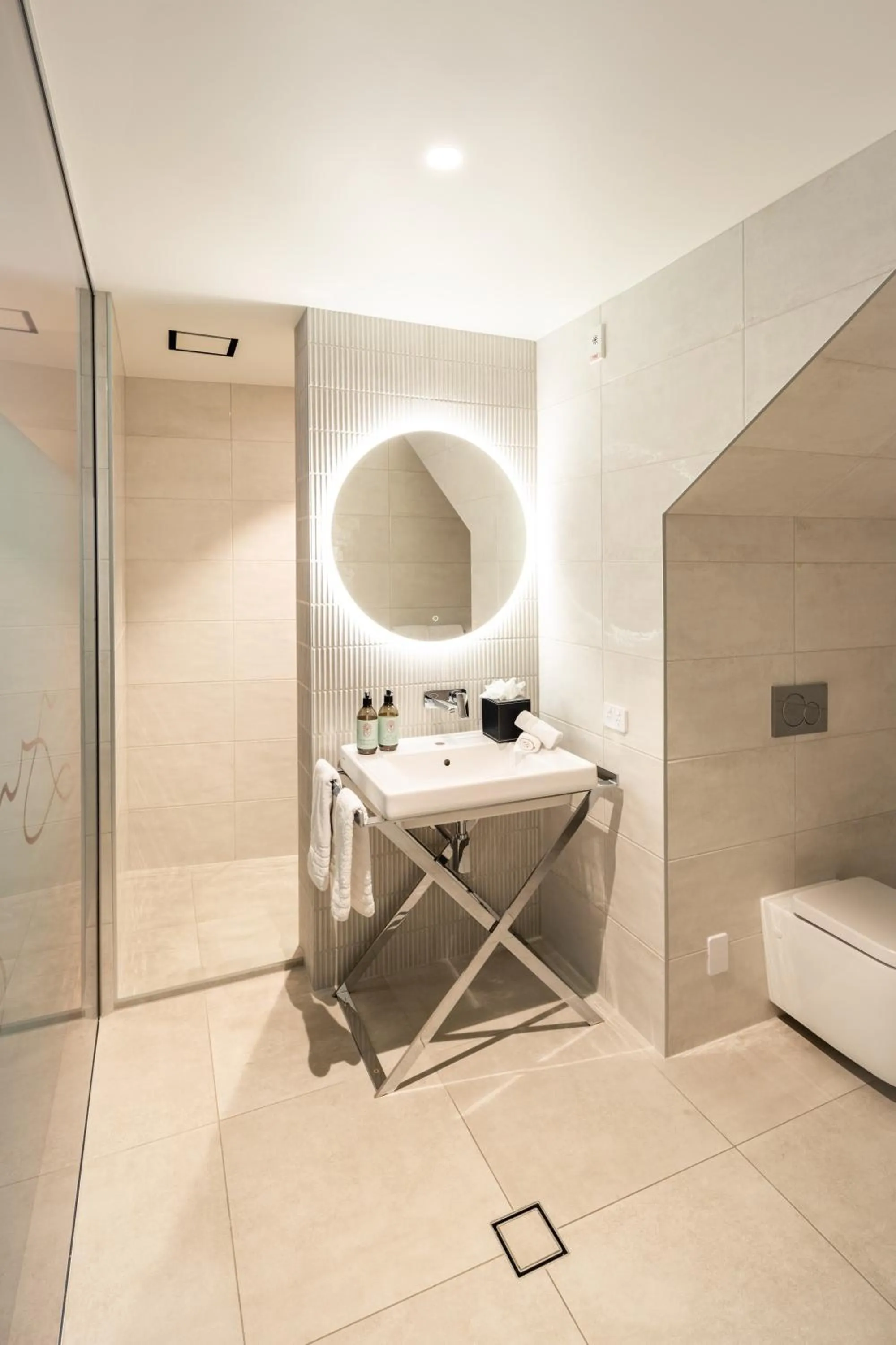 Bed in Queenstown Park Boutique Hotel