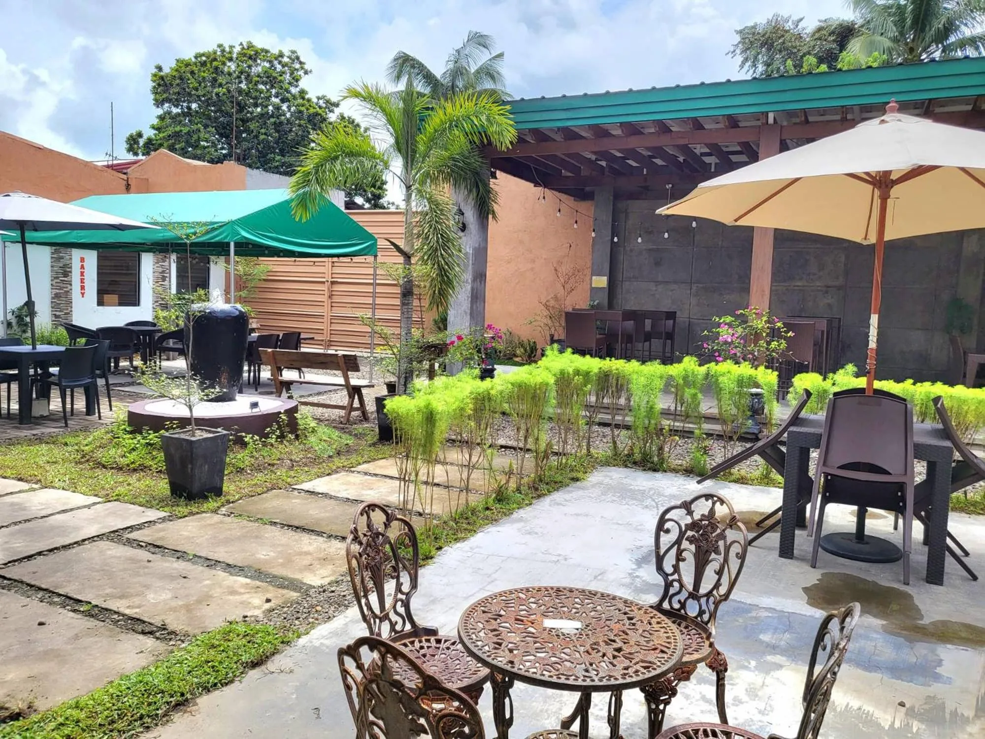 Garden in North Tourist Inn