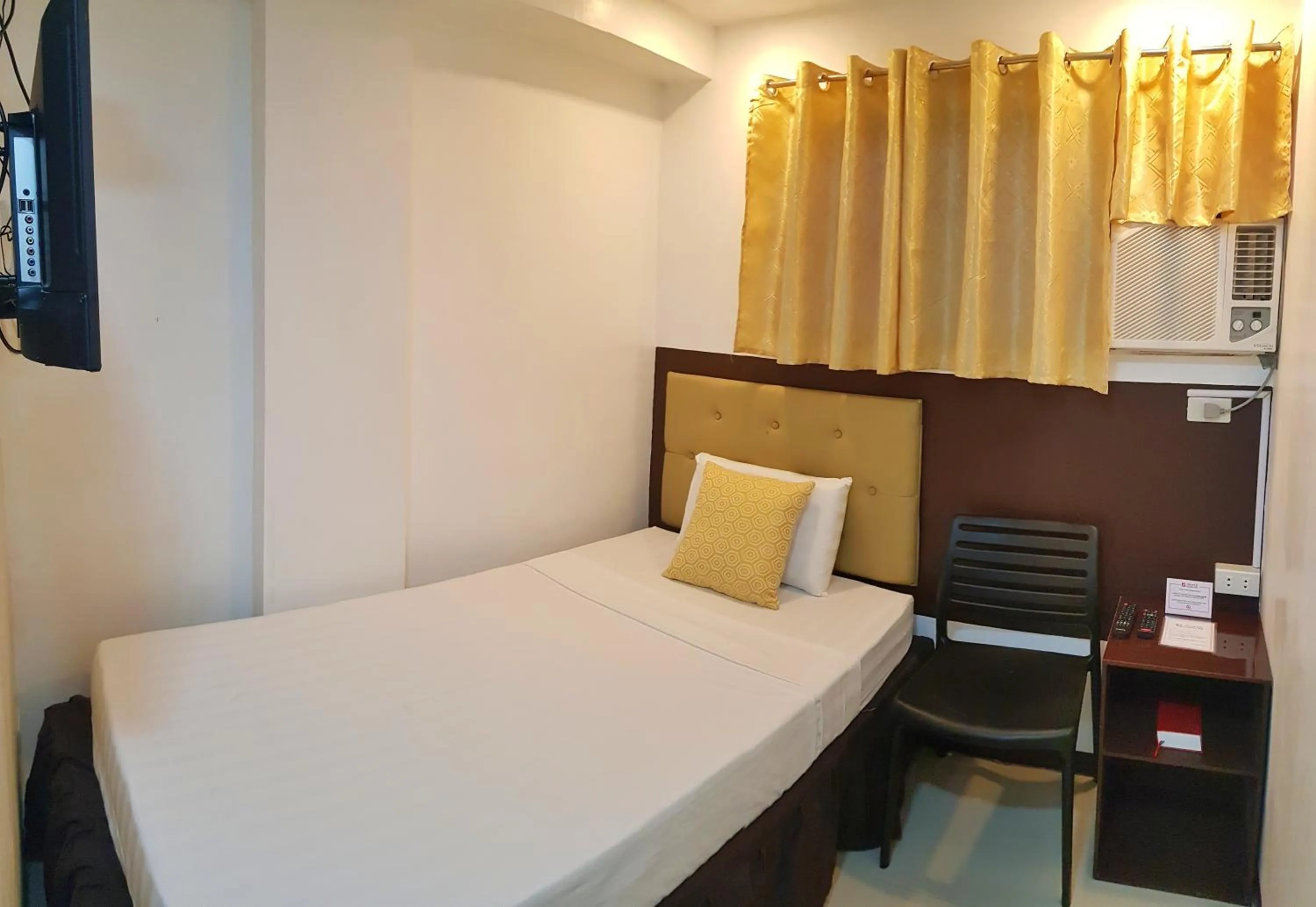 Bed in North Tourist Inn