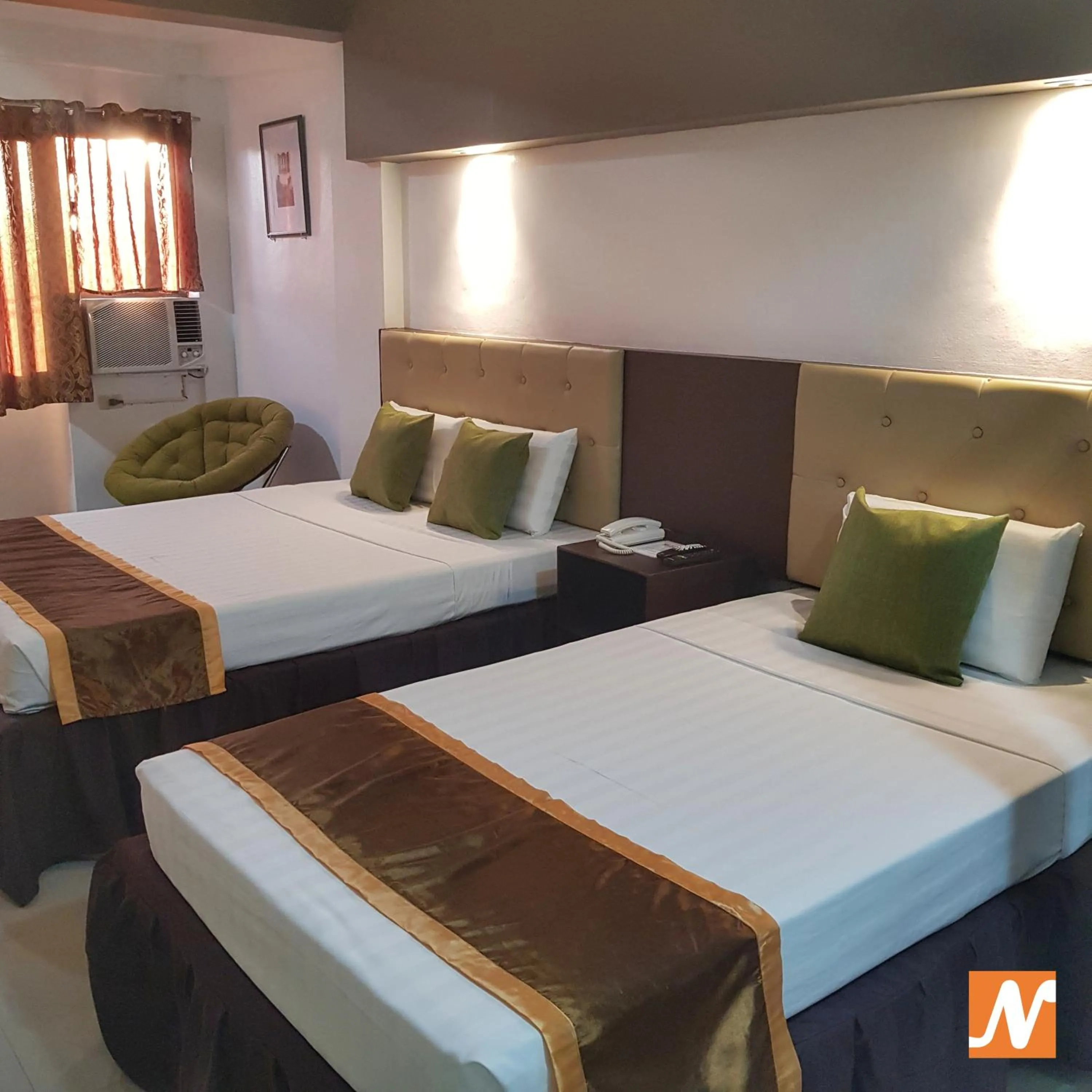 Bedroom, Bed in North Tourist Inn