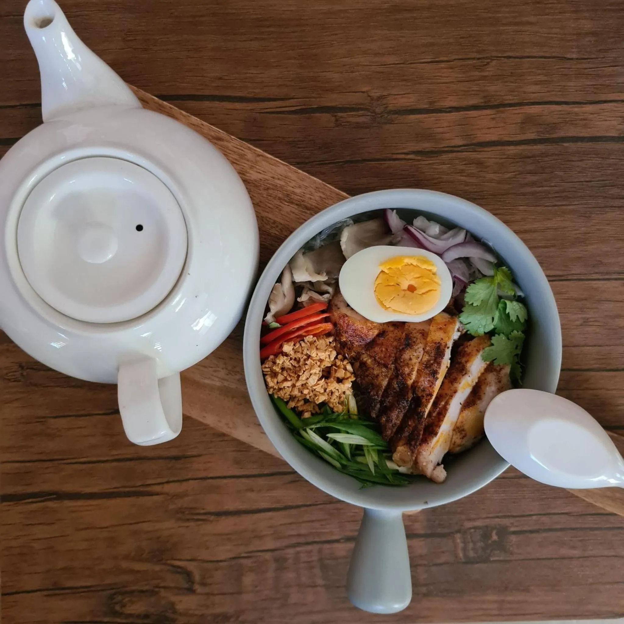 Restaurant/places to eat in North Tourist Inn