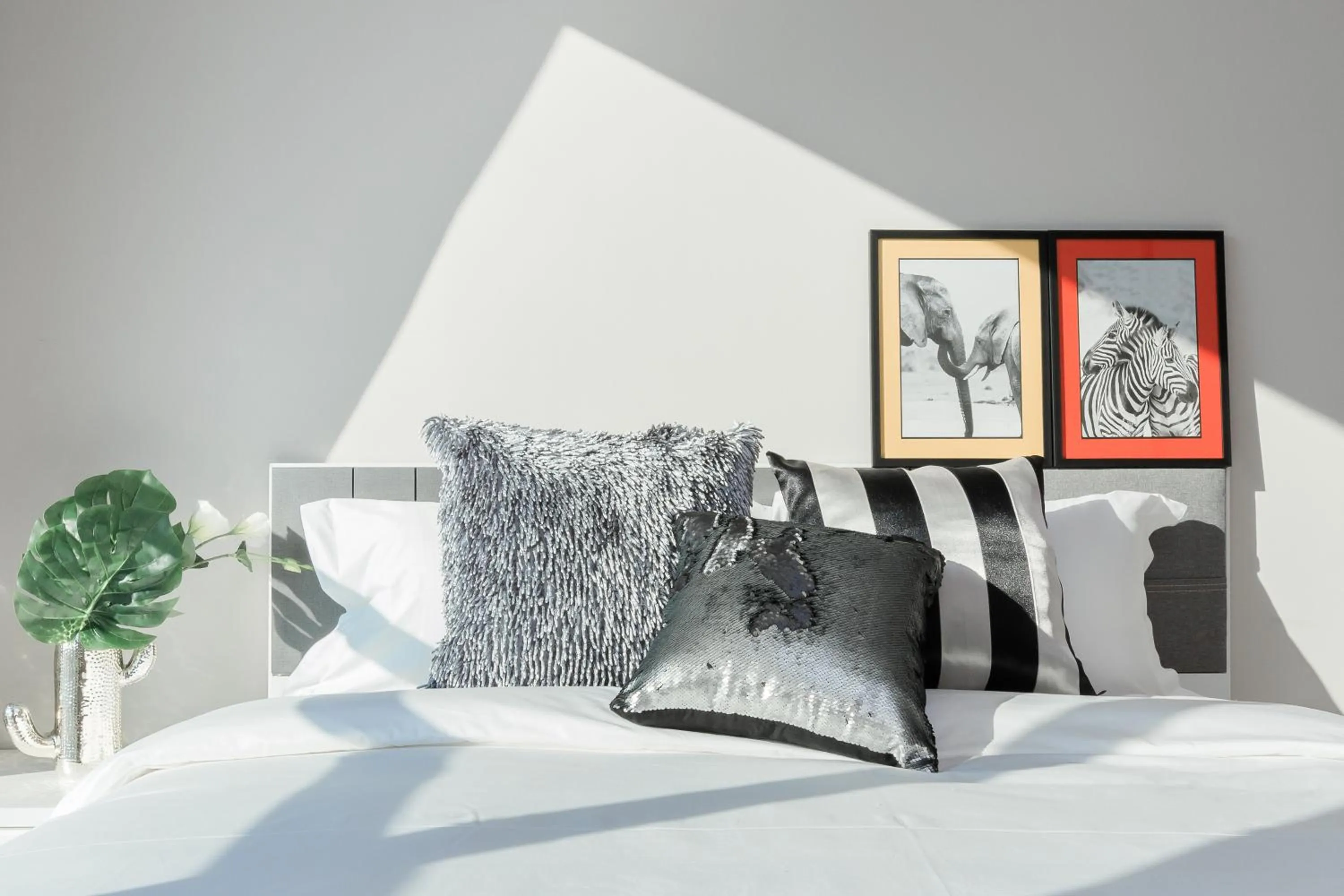 Bed in Lumpini Suite Phetchaburi-Makkasan