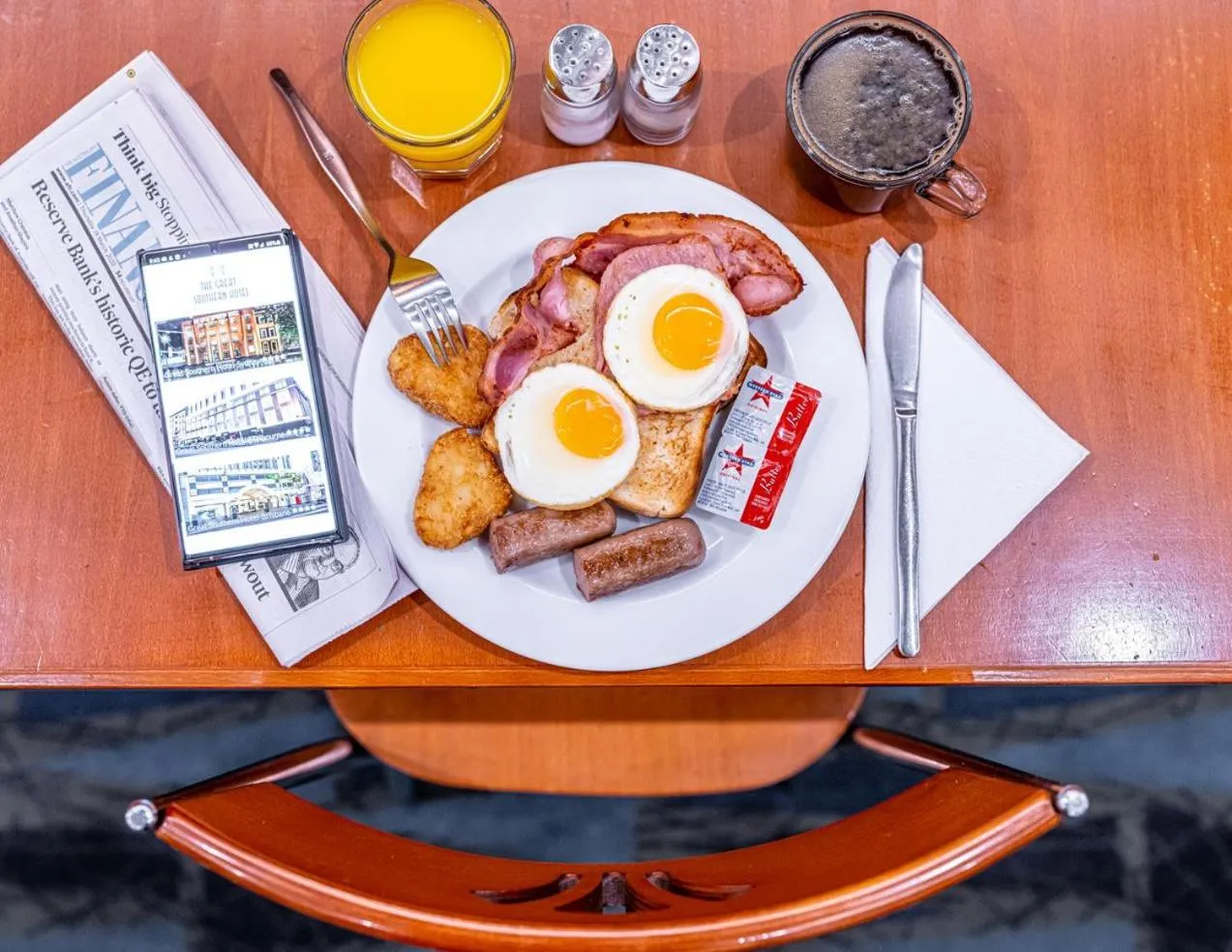 Breakfast in Great Southern Hotel Sydney