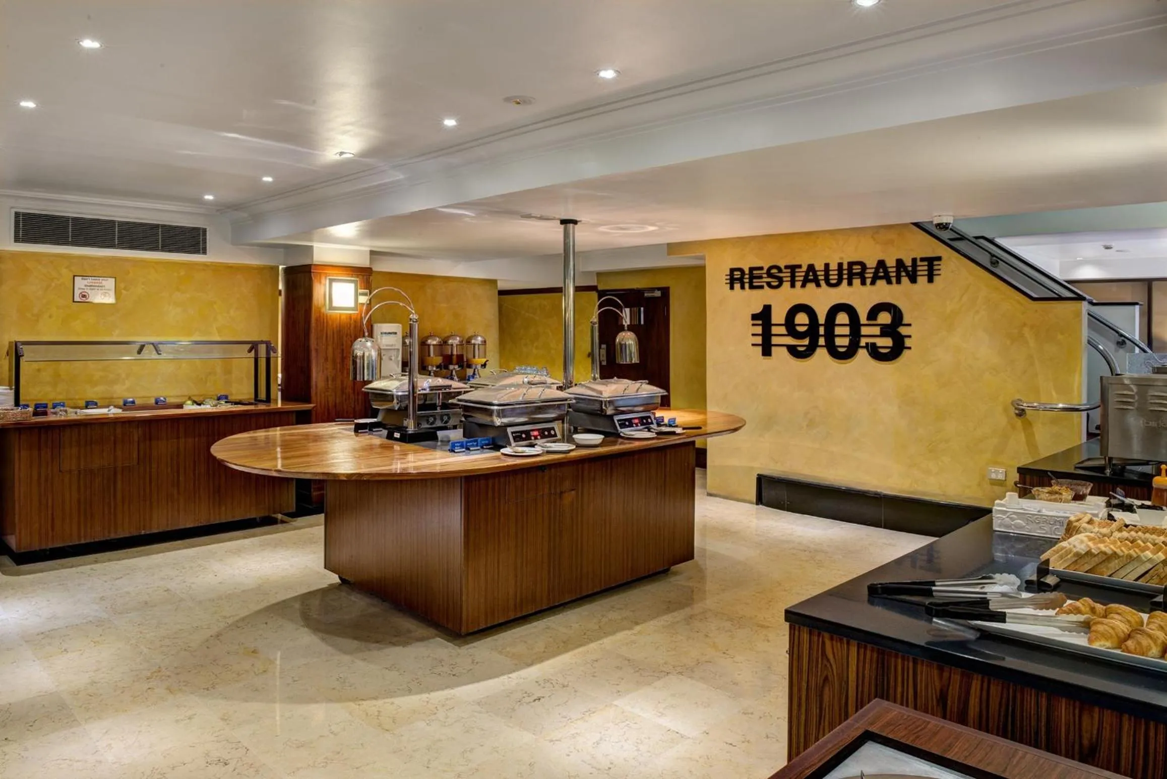 Restaurant/places to eat in Great Southern Hotel Sydney