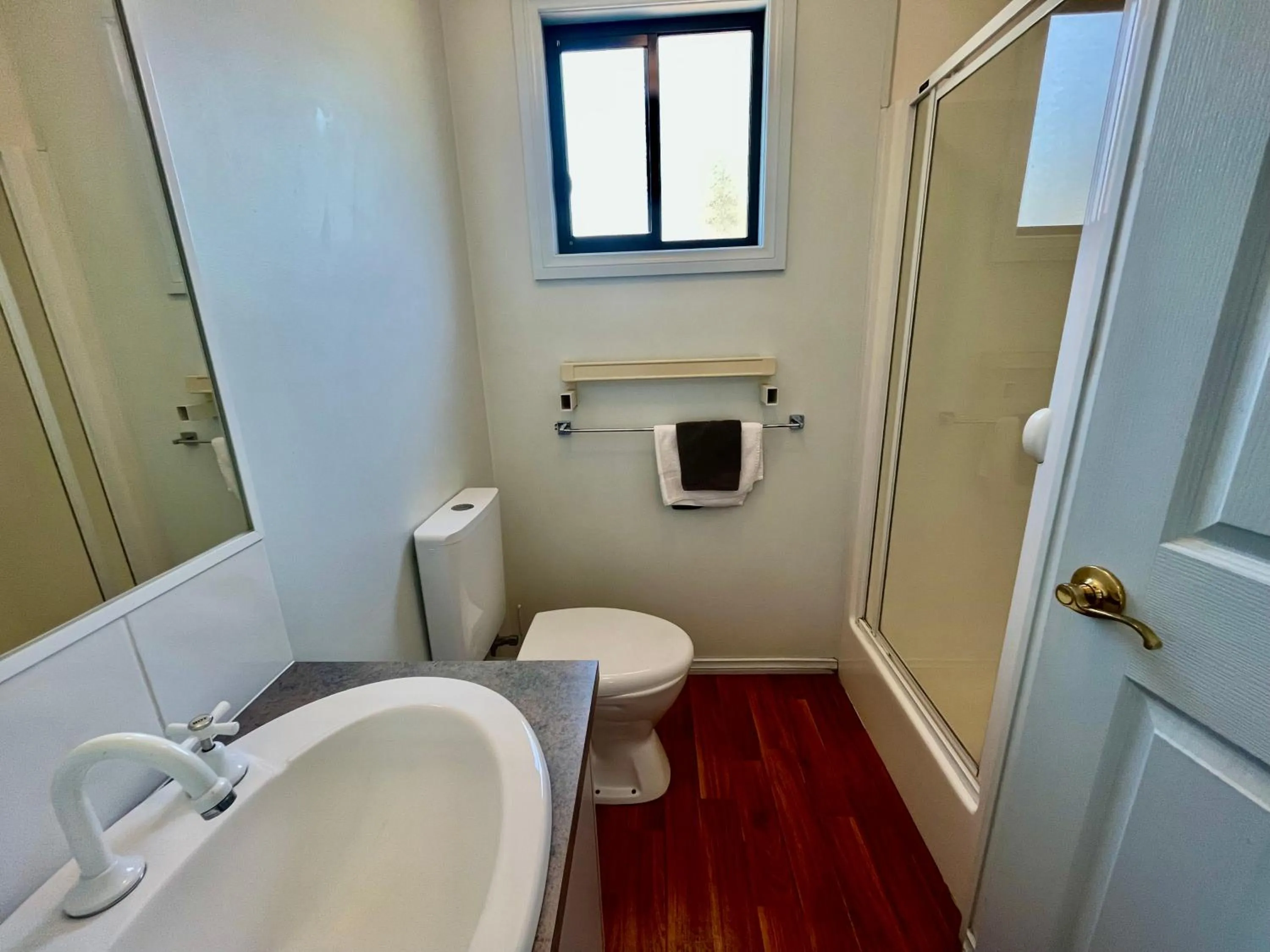Bathroom in Young Caravan and Tourist Park
