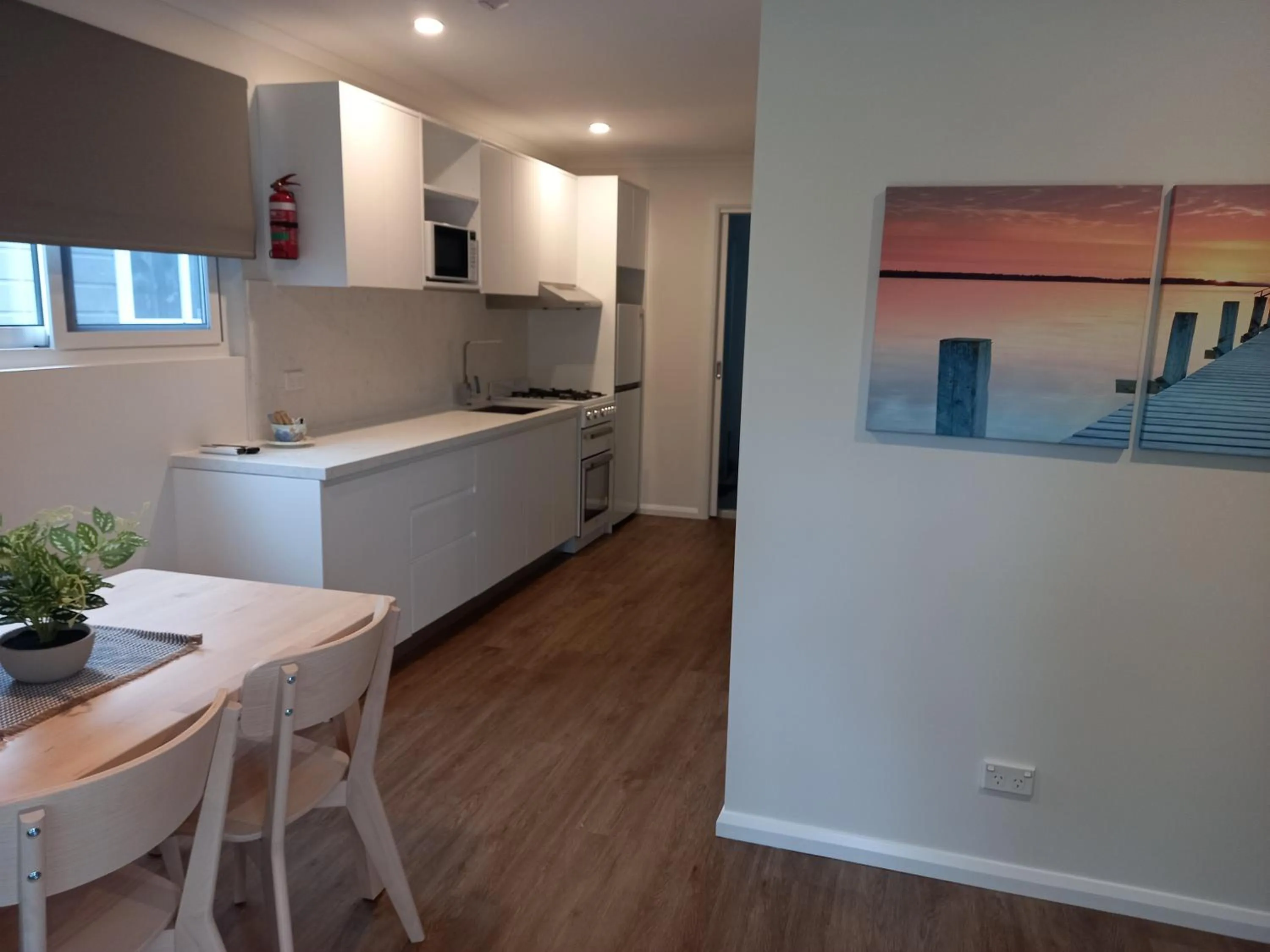 Kitchen or kitchenette in Young Caravan and Tourist Park