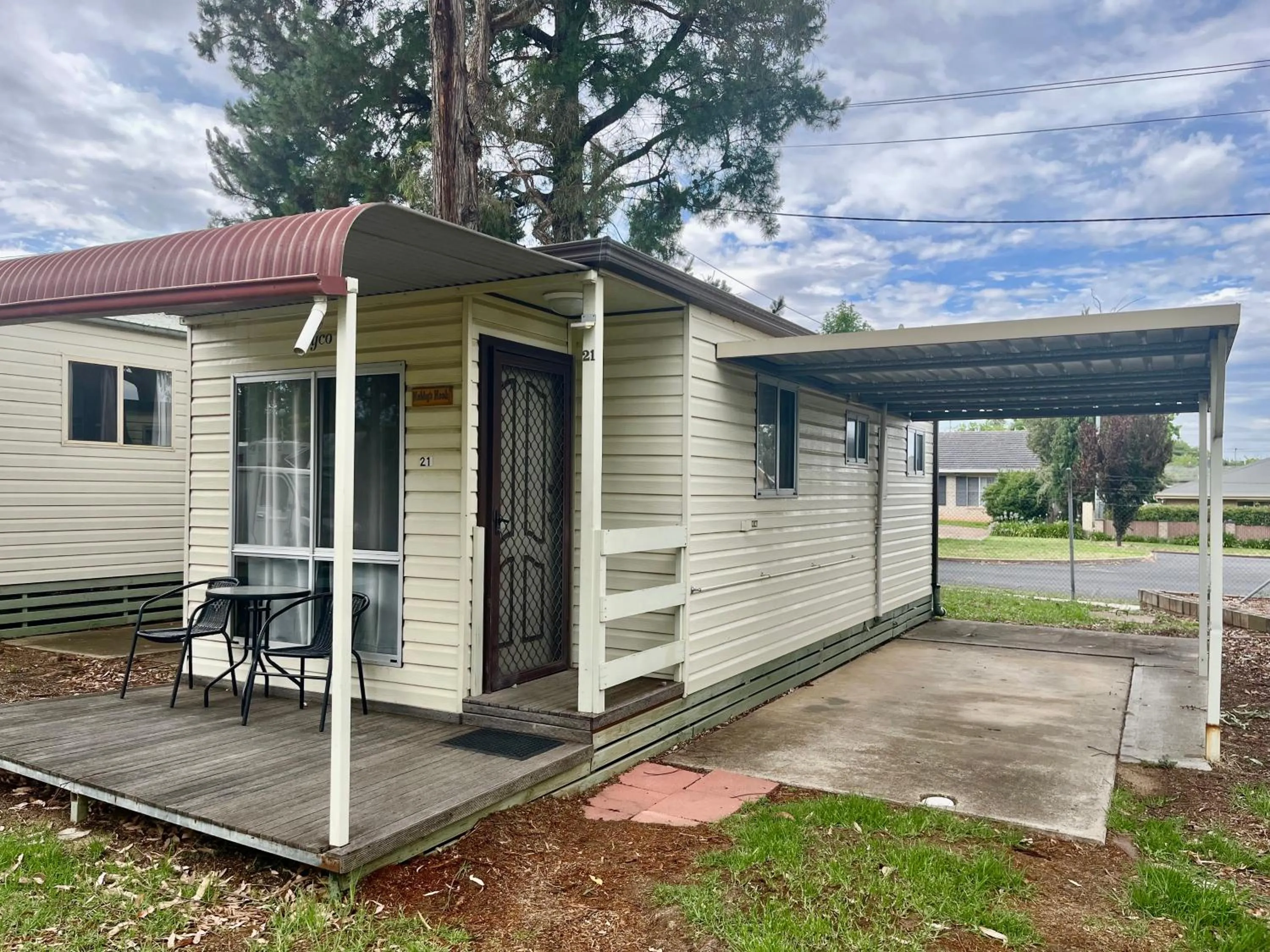 Property building in Young Caravan and Tourist Park