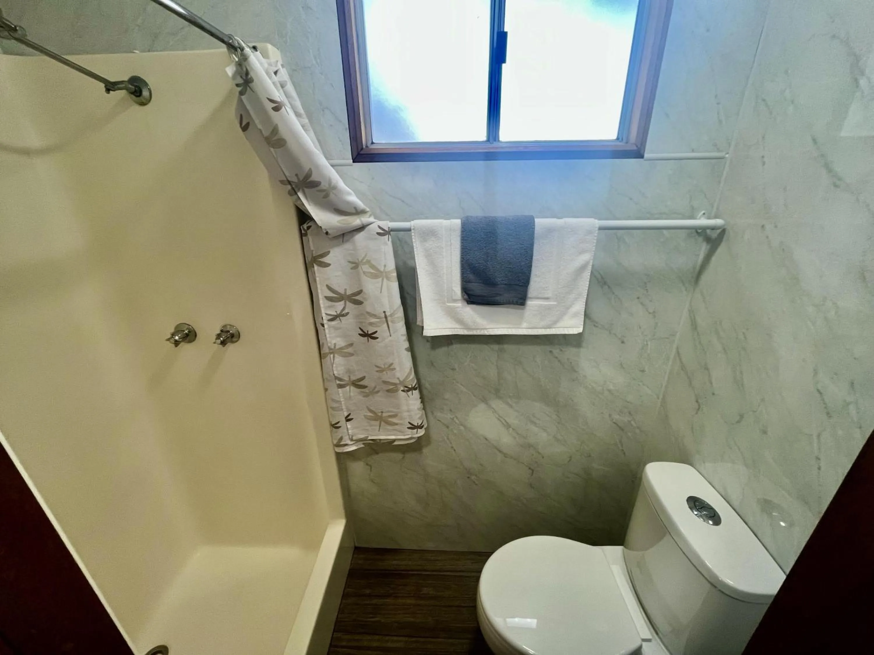 Bathroom in Young Caravan and Tourist Park