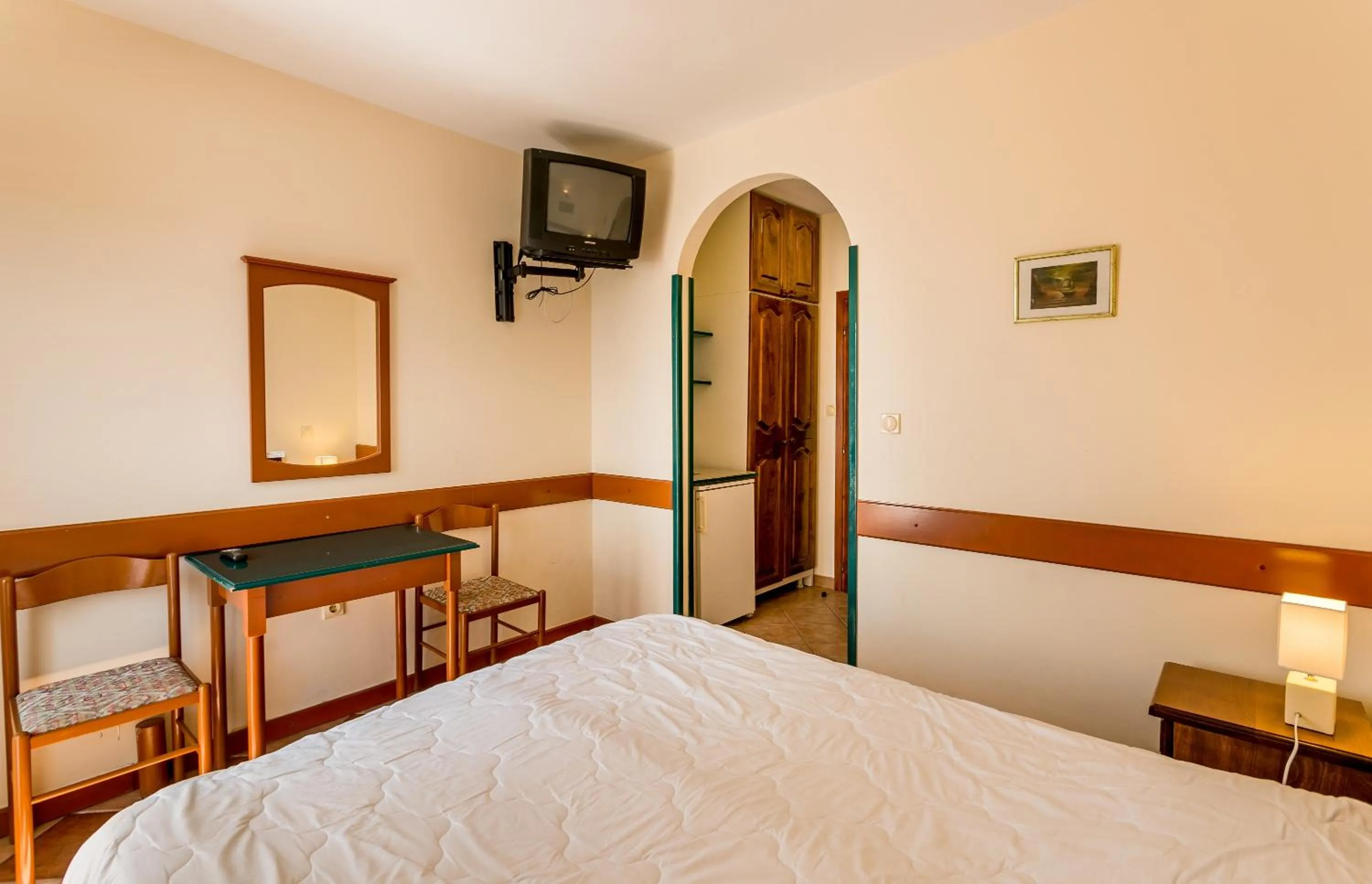 Bed in Apartments Maslina