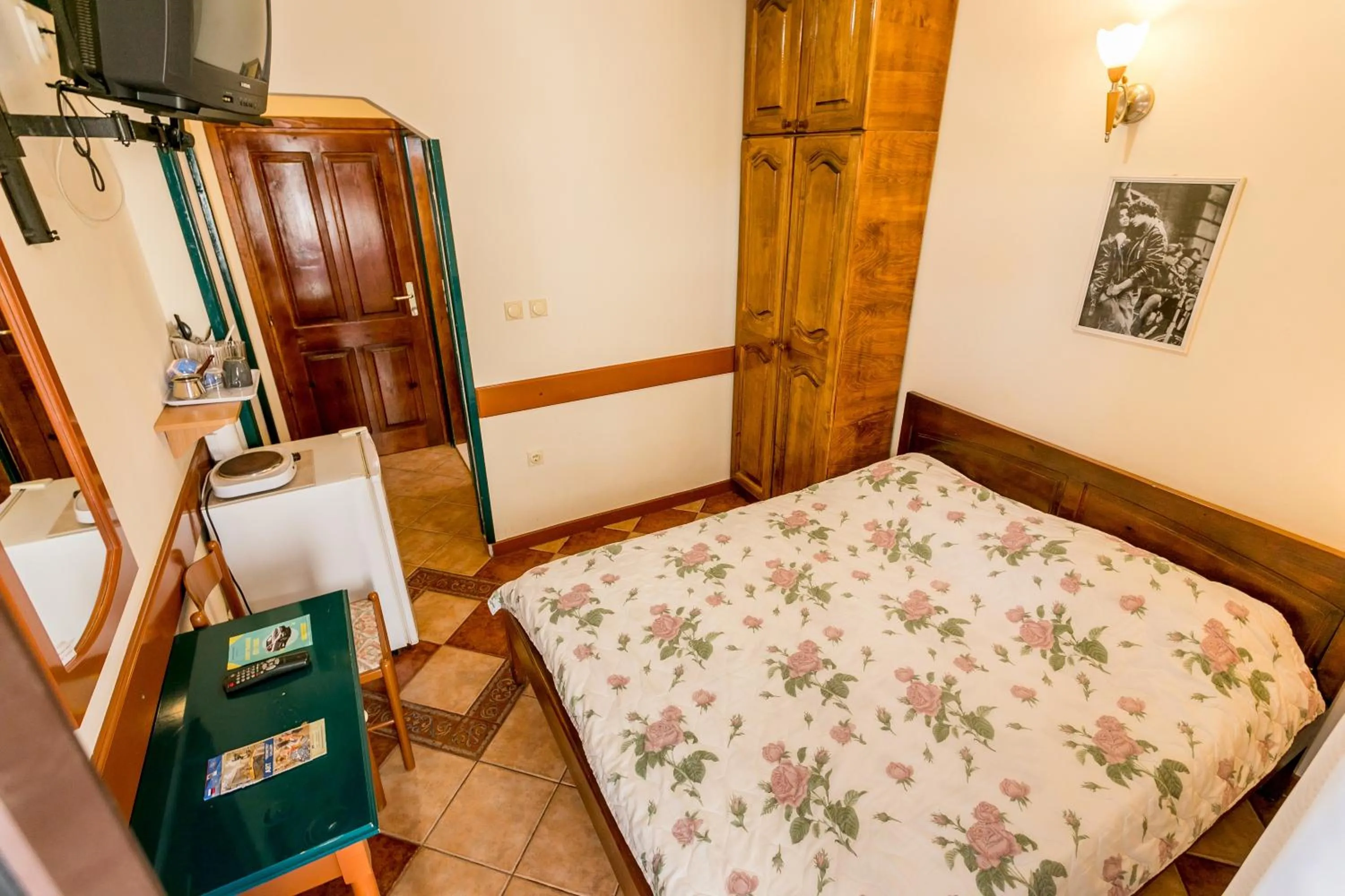 Bed in Apartments Maslina