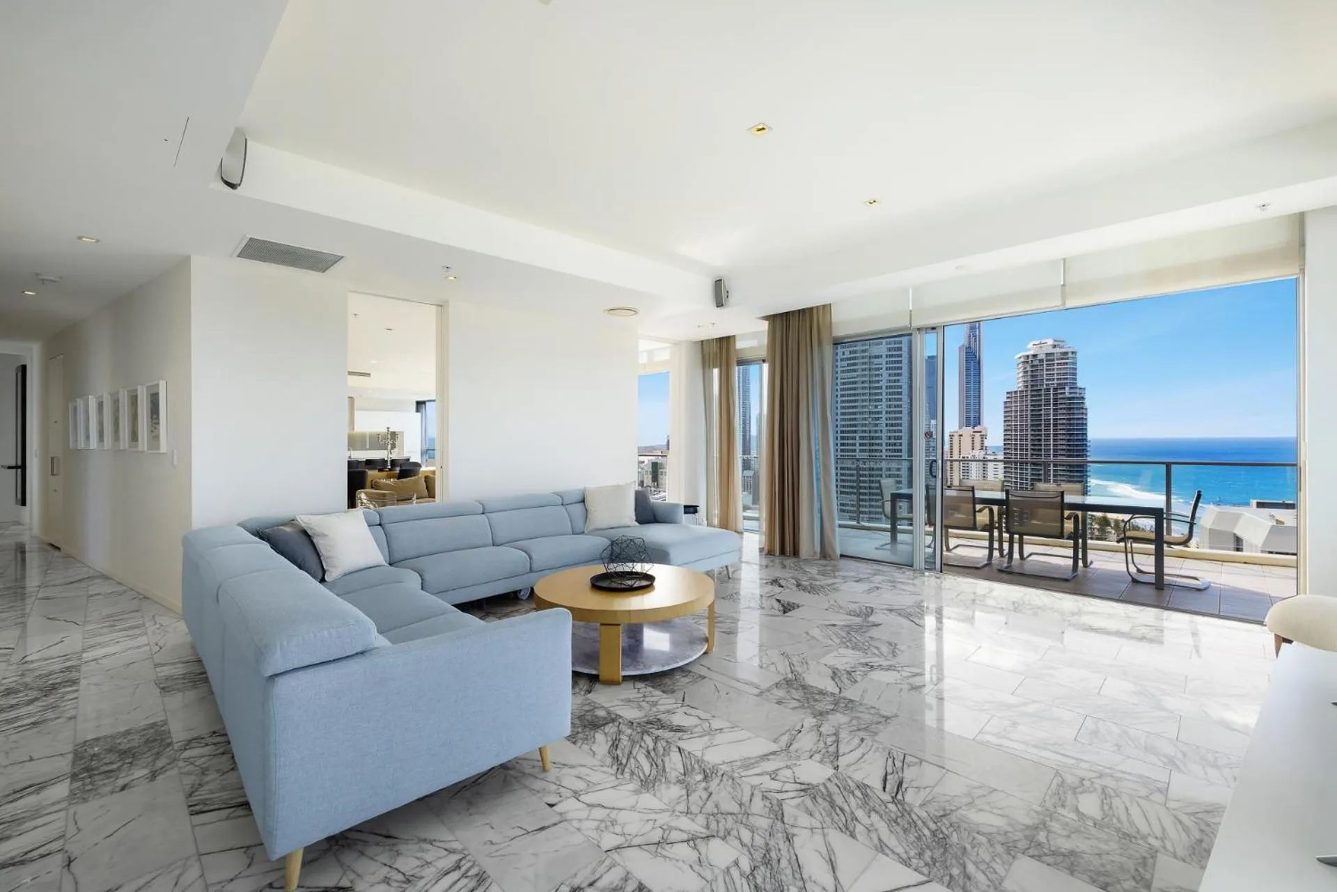 Artique Surfers Paradise - Official