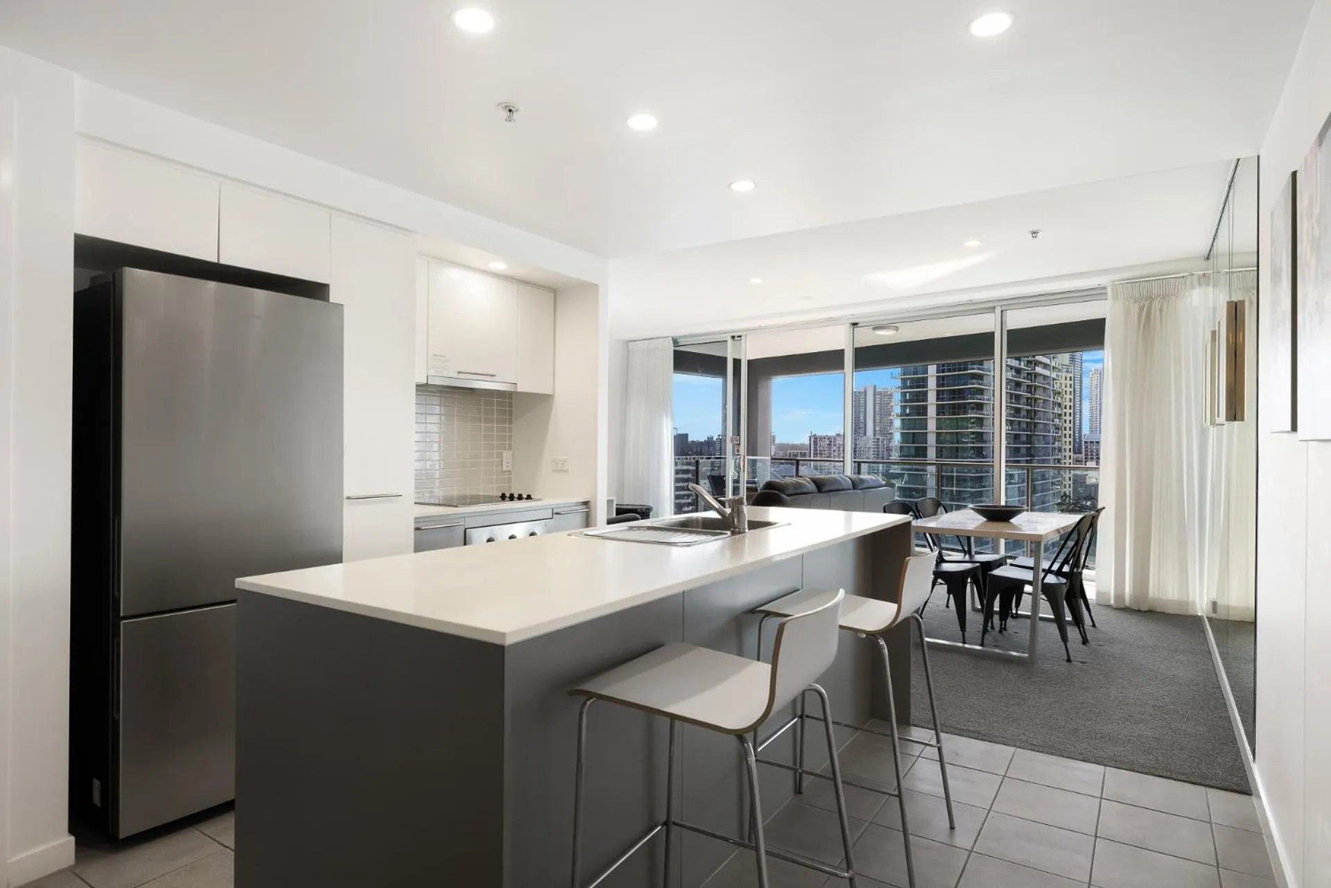 Artique Surfers Paradise - Official