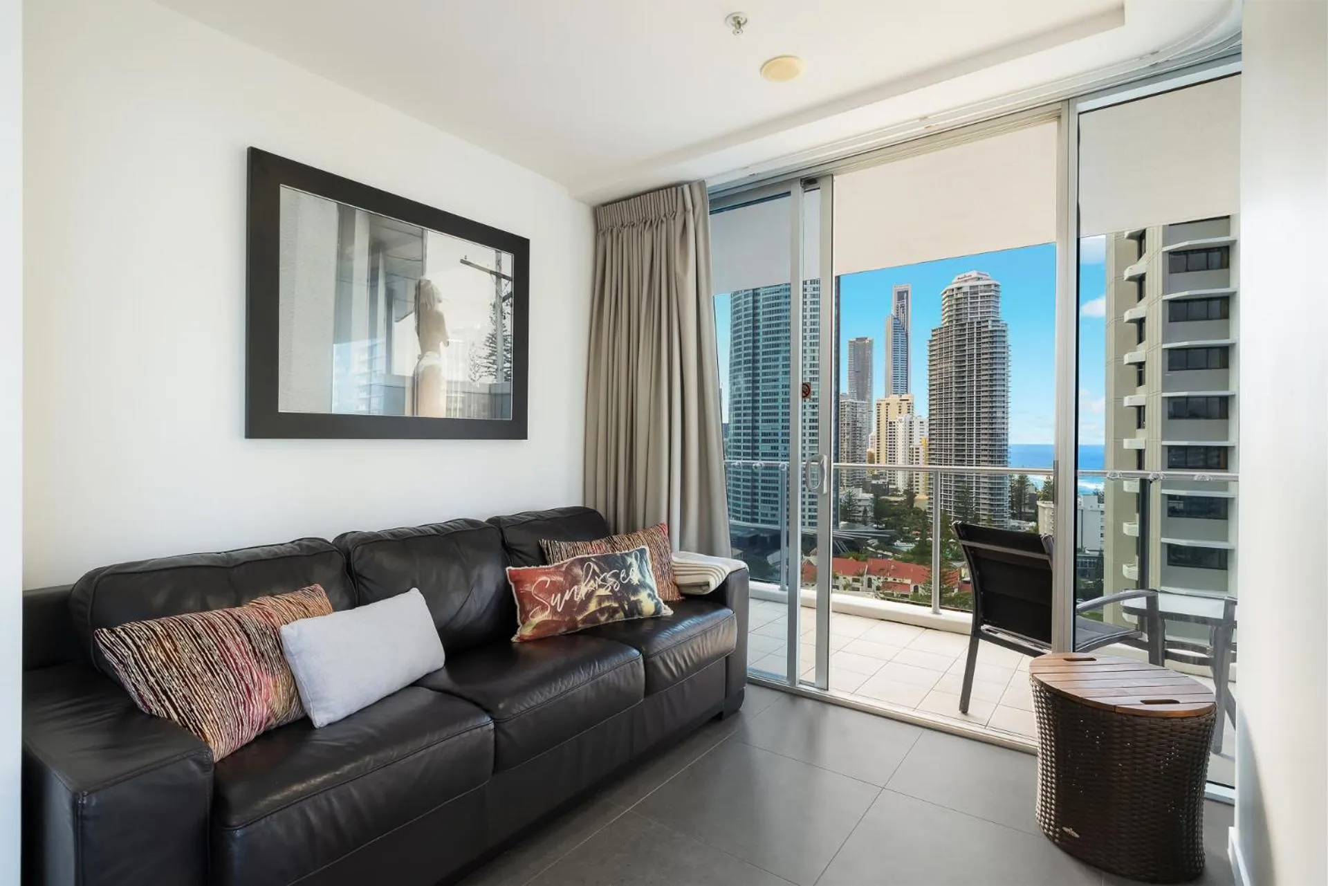 Artique Surfers Paradise - Official