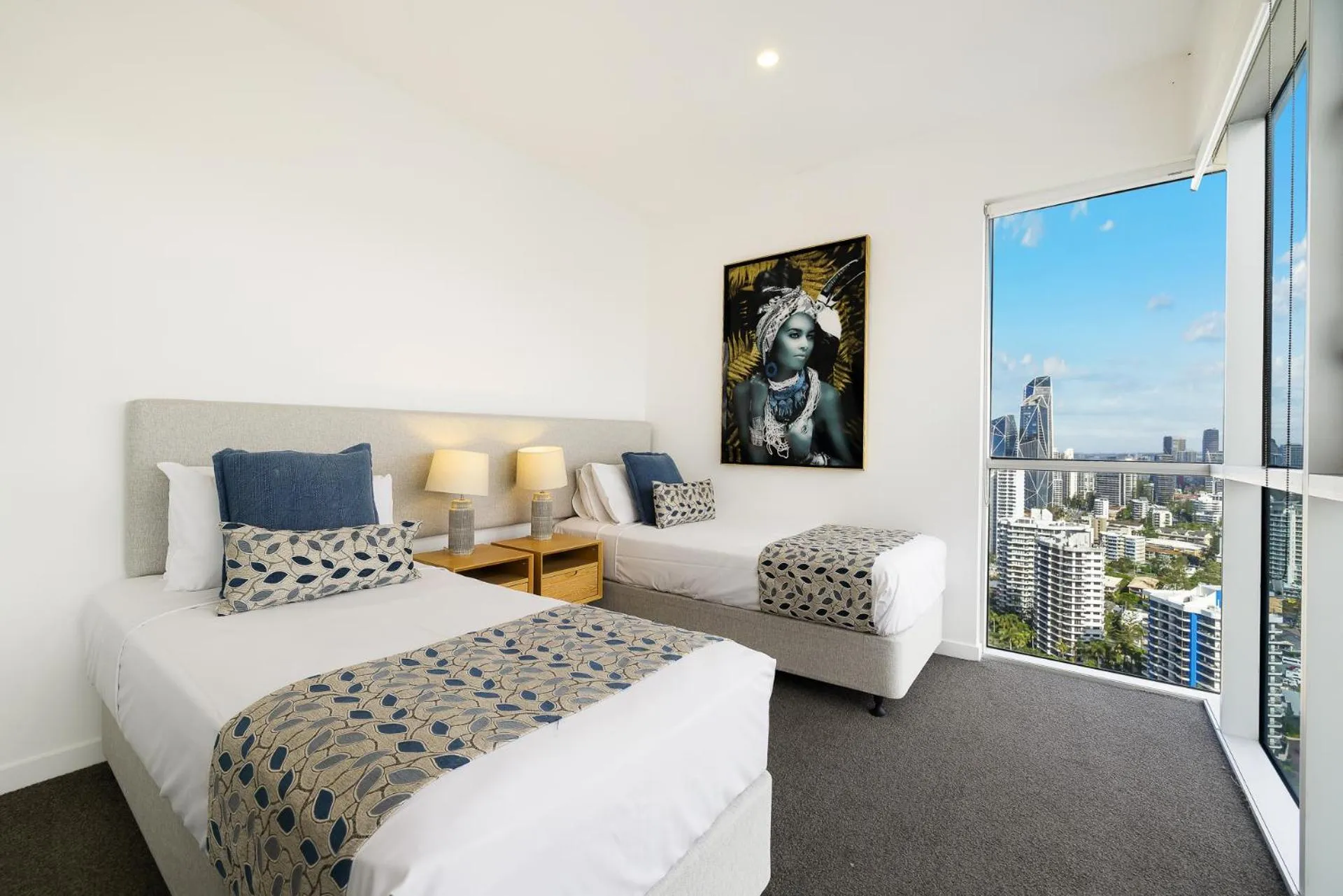 Bed in Artique Surfers Paradise - Official