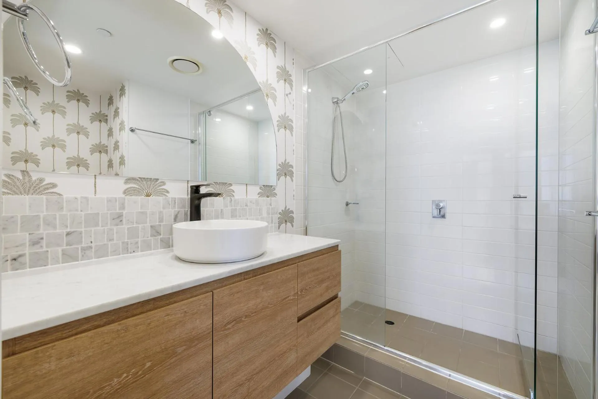 Artique Surfers Paradise - Official