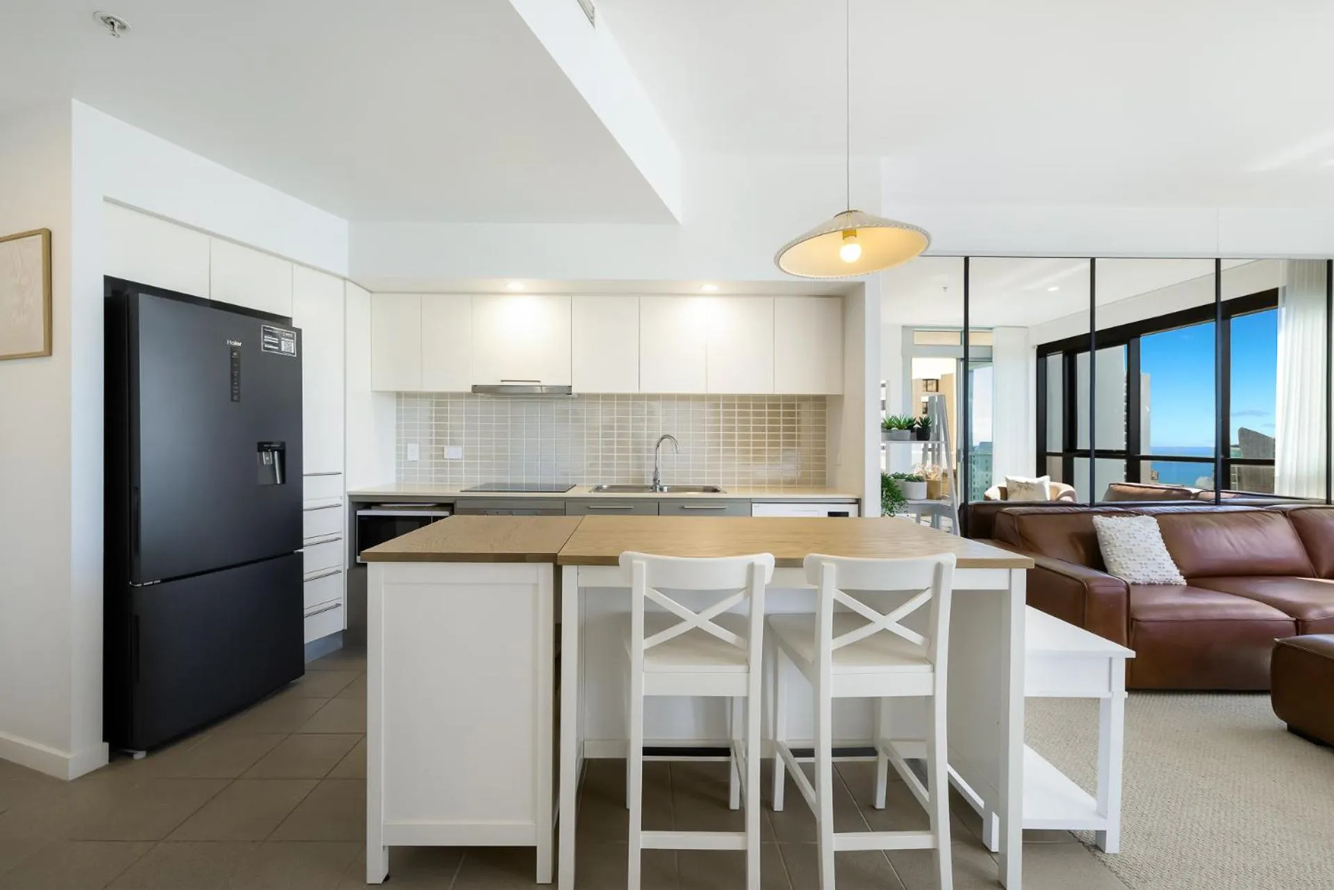 Artique Surfers Paradise - Official