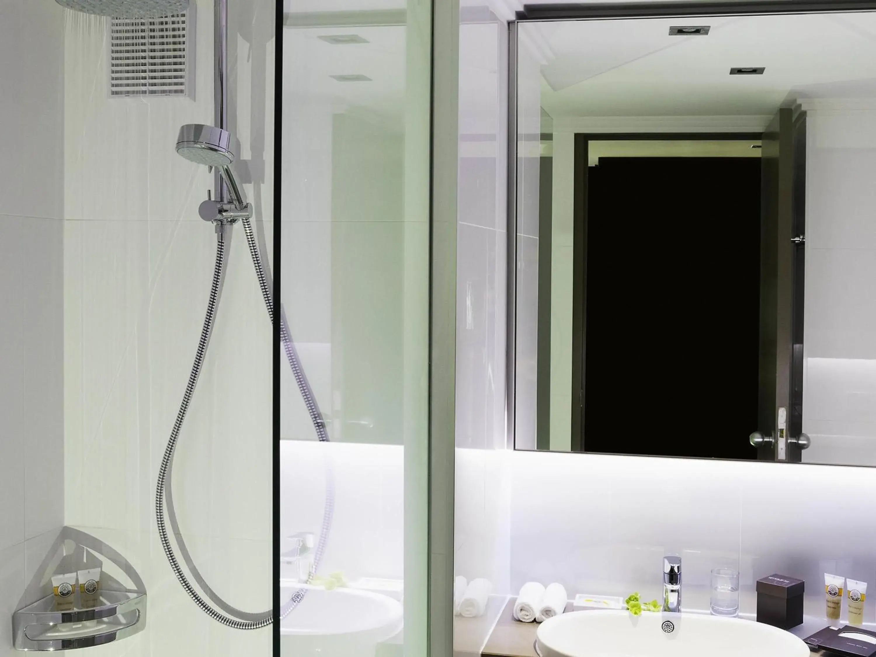 Classic Room in Pullman Melbourne Albert Park Classic Room in Pullman Melbourne Albert Park