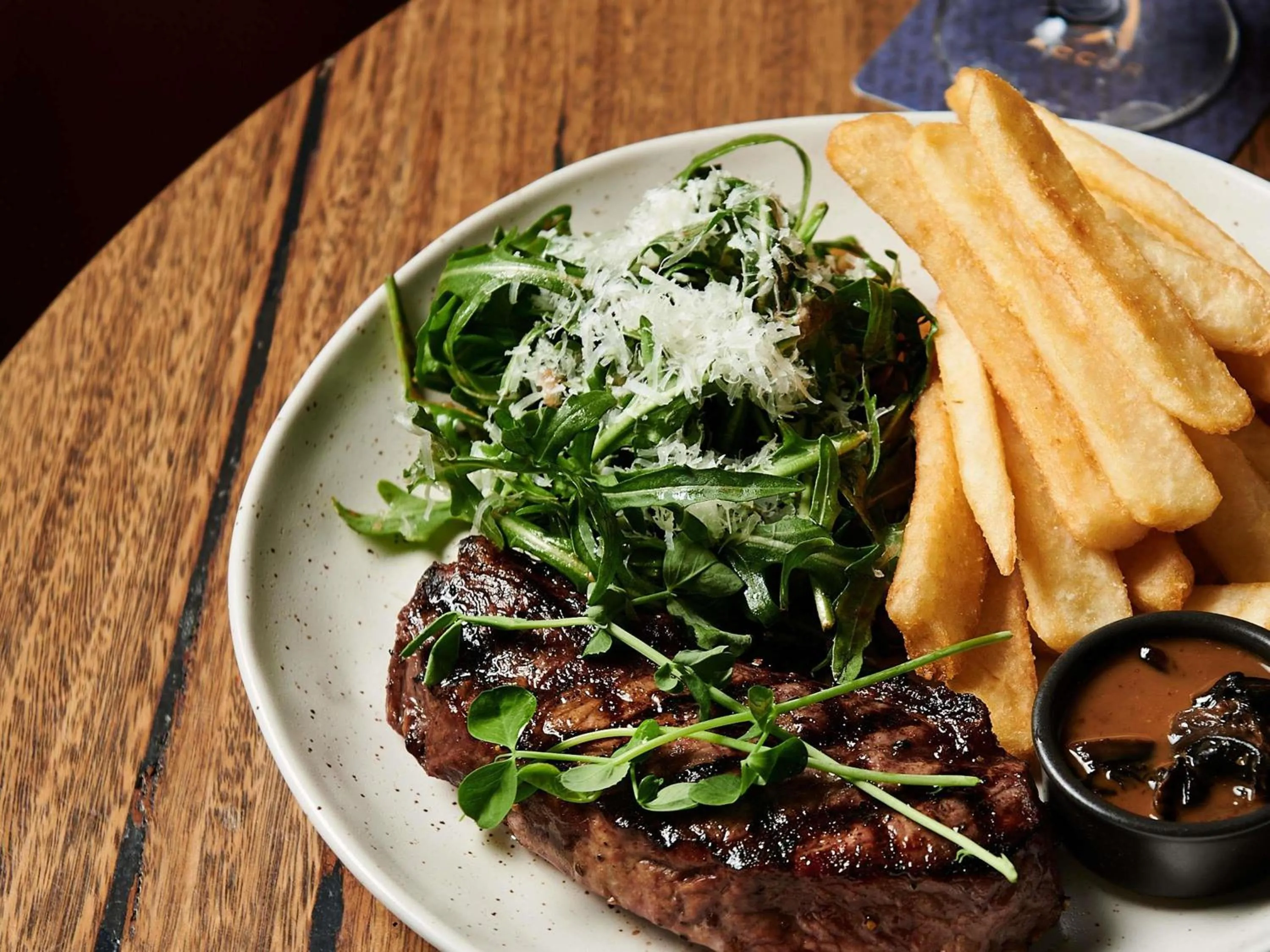 Restaurant/places to eat in Pullman Melbourne Albert Park