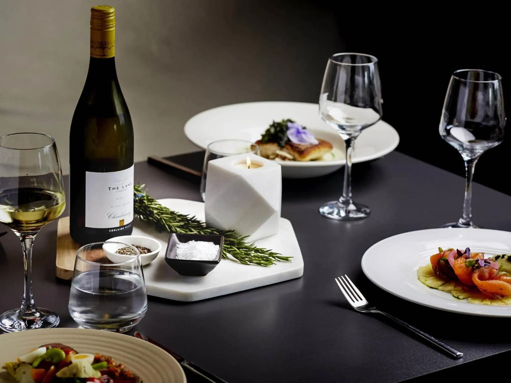 Restaurant/places to eat in Pullman Melbourne Albert Park