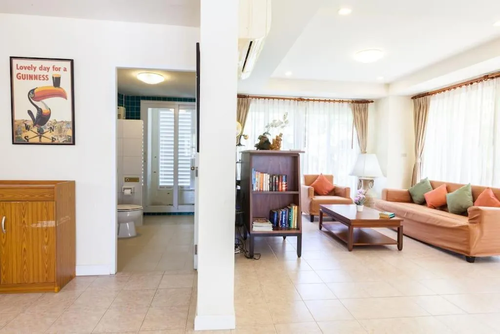 Baan Talay Samran 4 Bedrooms Villa with Beach and 3 pools