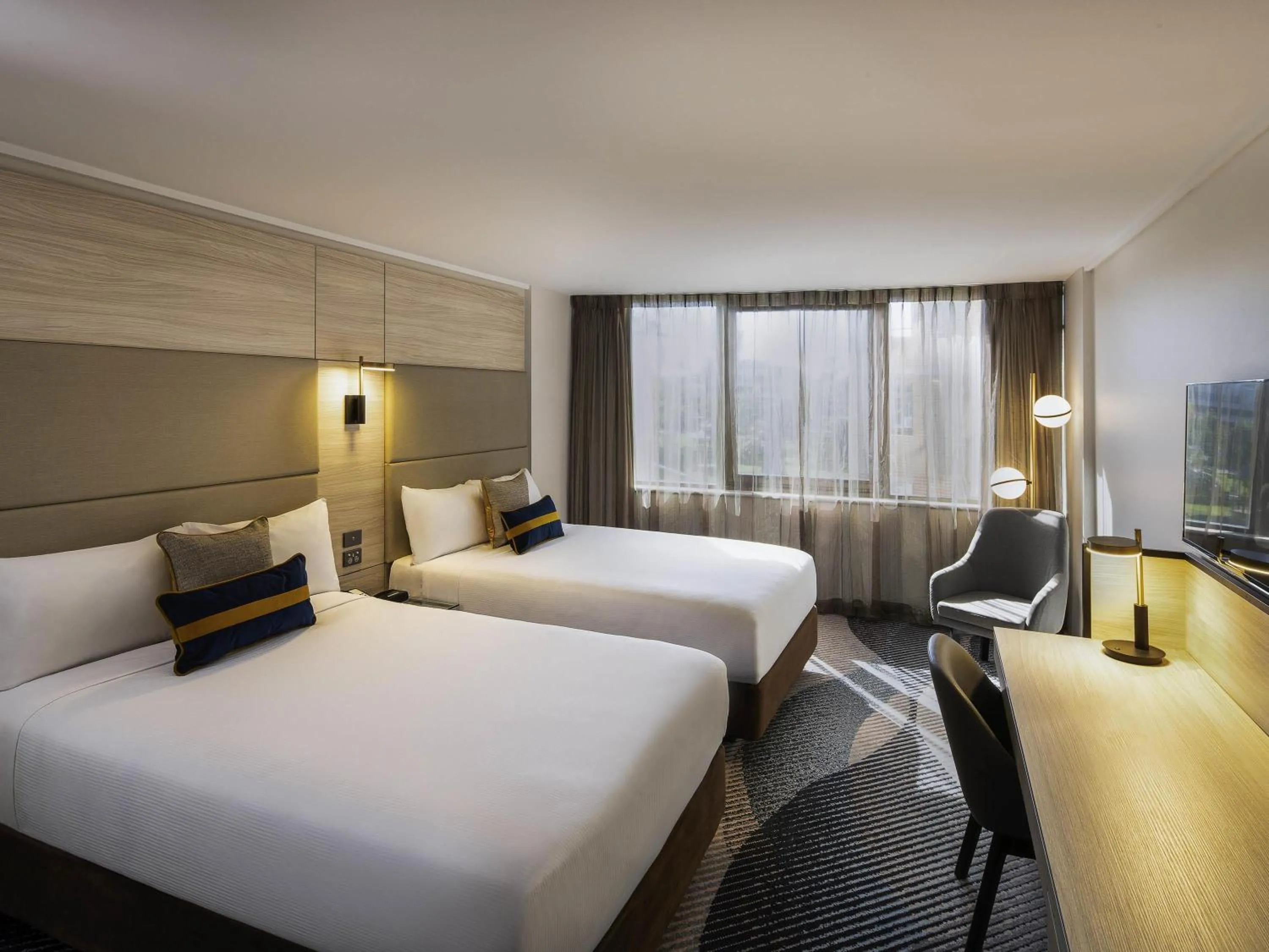 Bedroom, Bed in Novotel Sydney Parramatta