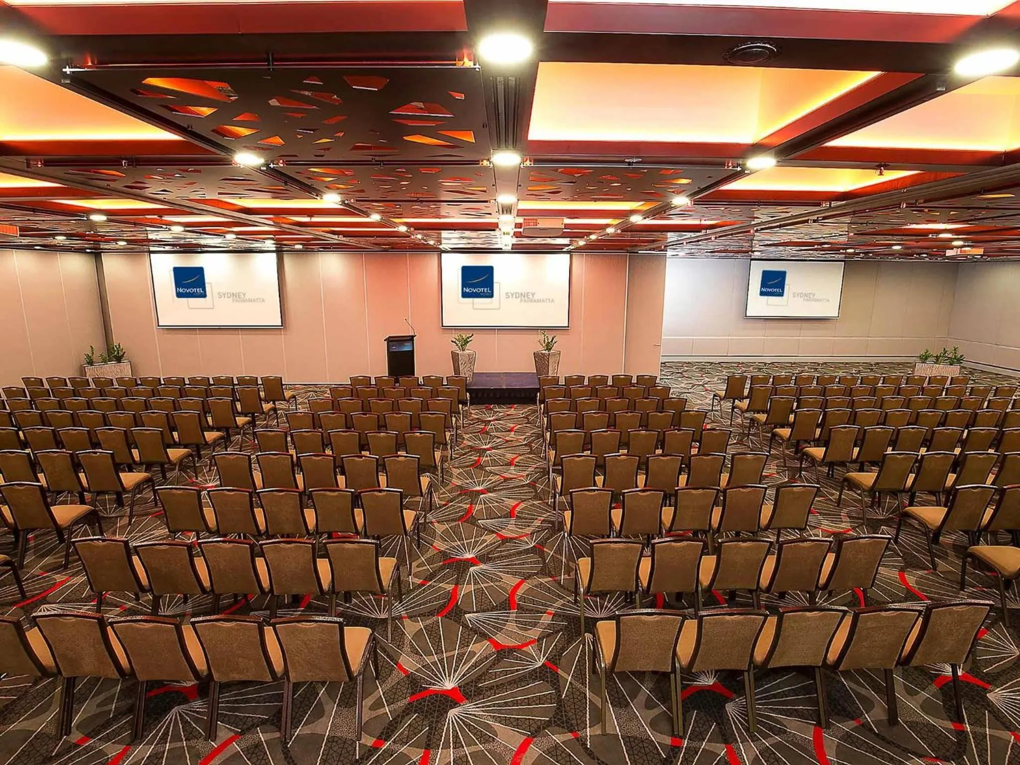 Meeting/conference room in Novotel Sydney Parramatta