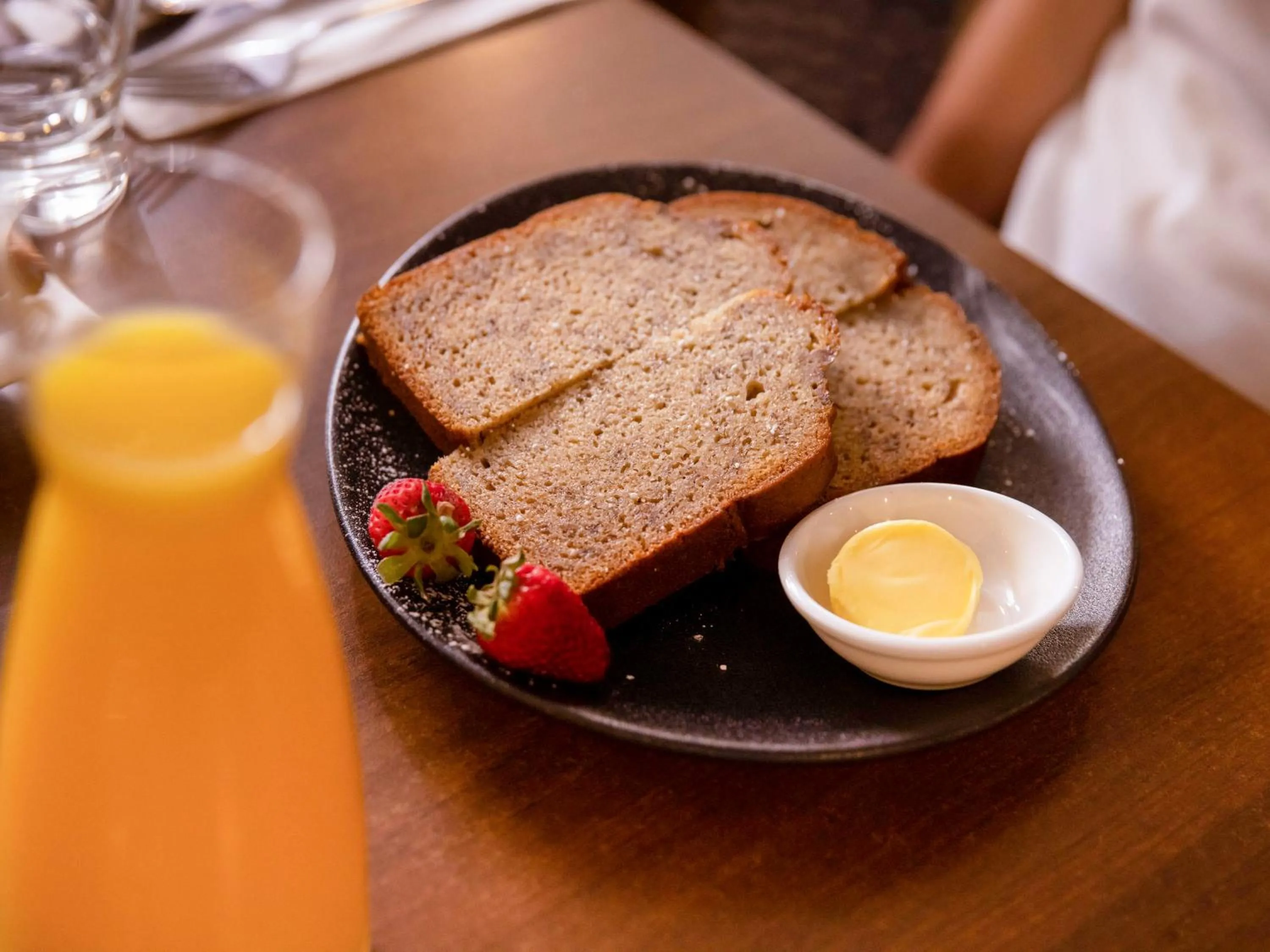 Restaurant/places to eat in Novotel Sydney Parramatta