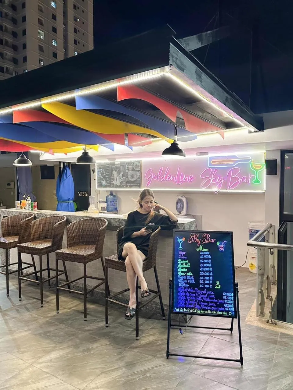 Lounge or bar in Golden Line Hotel Danang