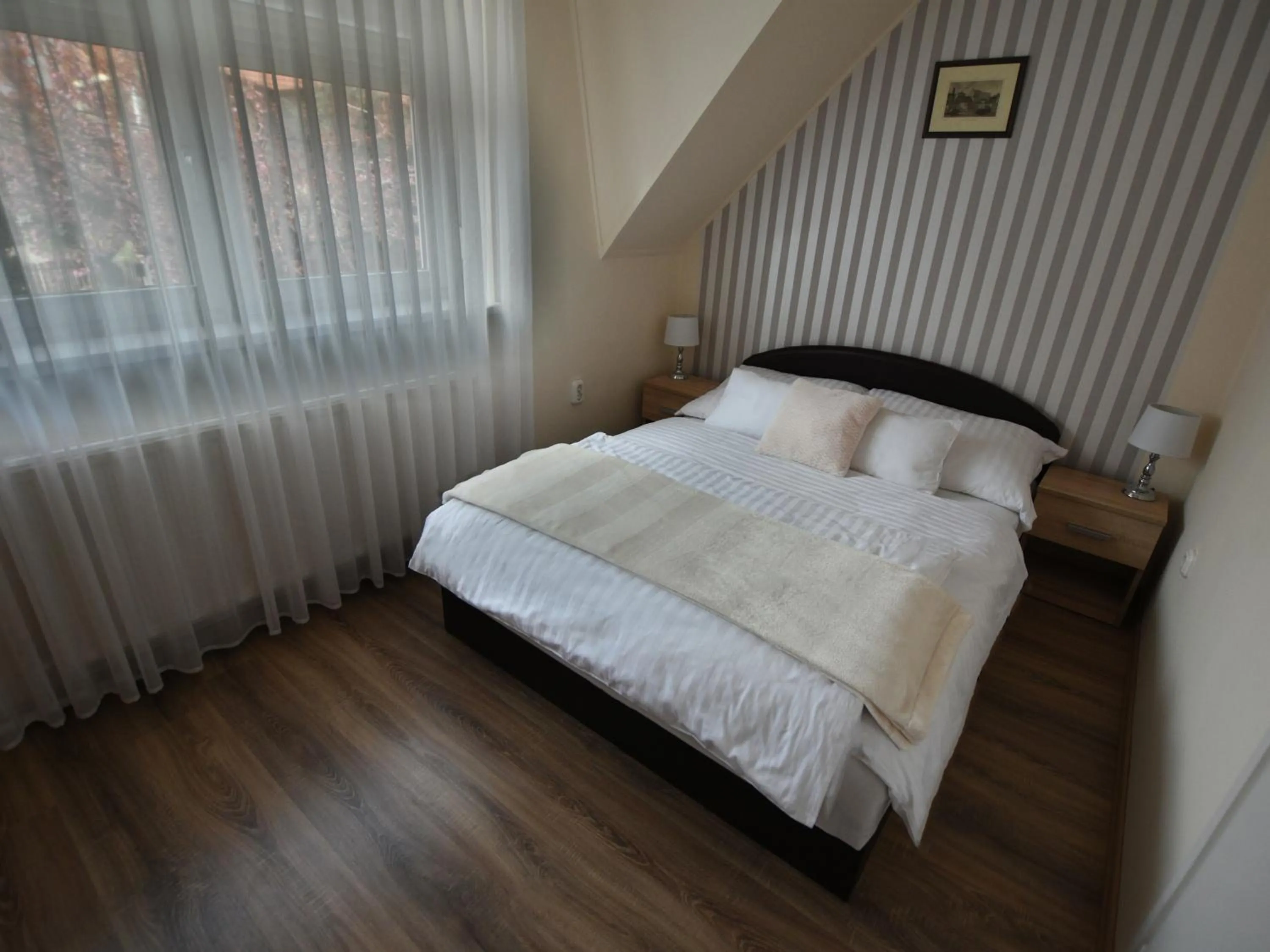 Szécsényi Apartman