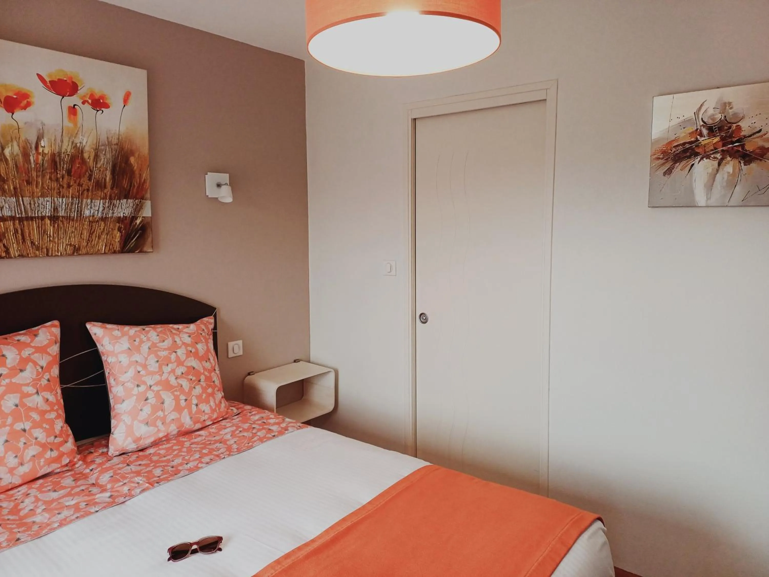 Bedroom, Bed in Les Terrasses du Ris